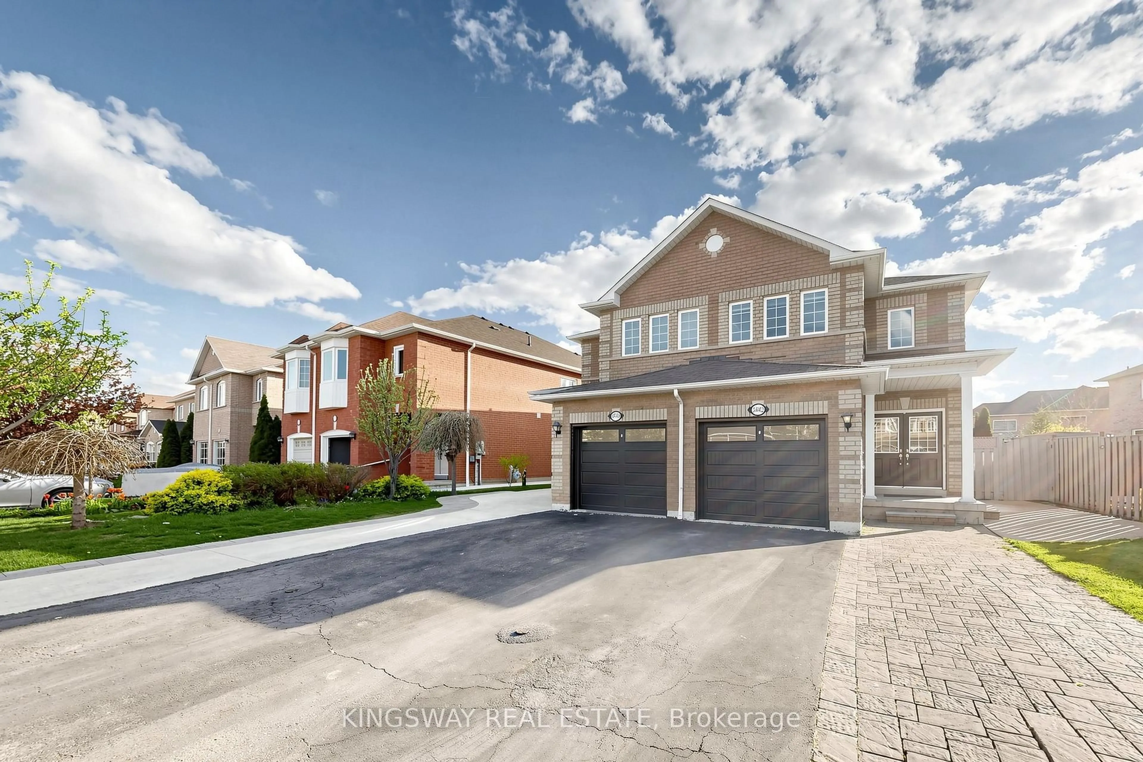 Home with brick exterior material, street for 5642 ANNABELLE Ave, Mississauga Ontario L5V 3A9