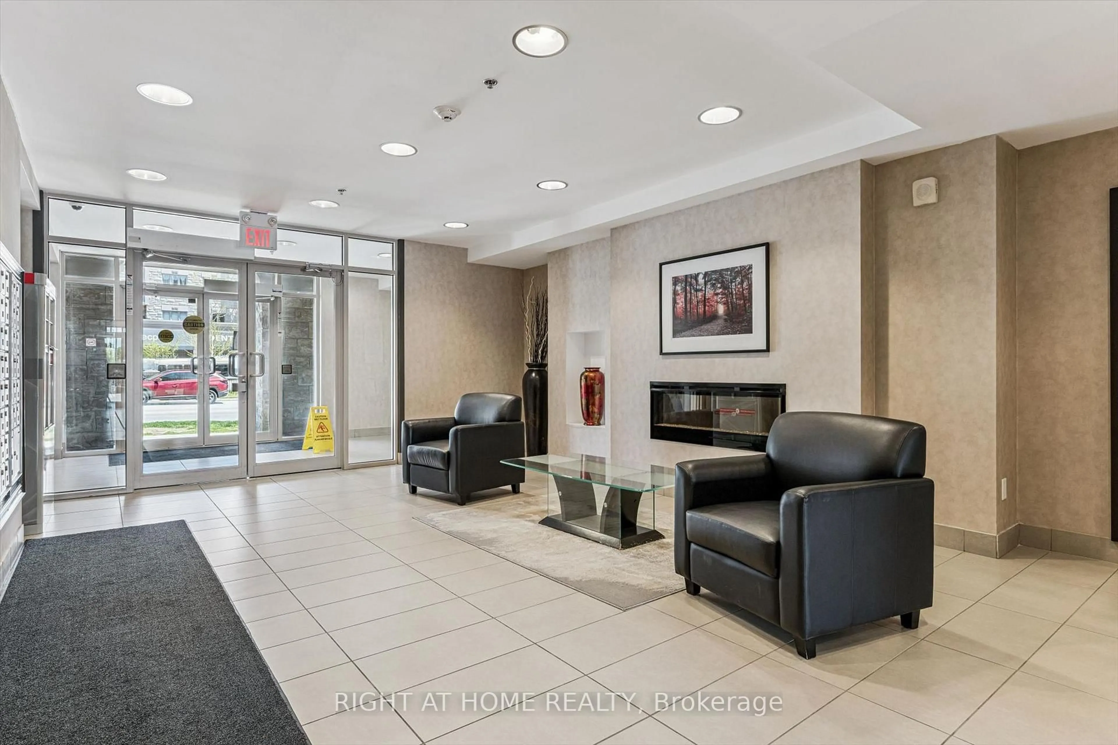Lobby for 5317 Upper Middle Rd #312, Burlington Ontario L7L 0G8