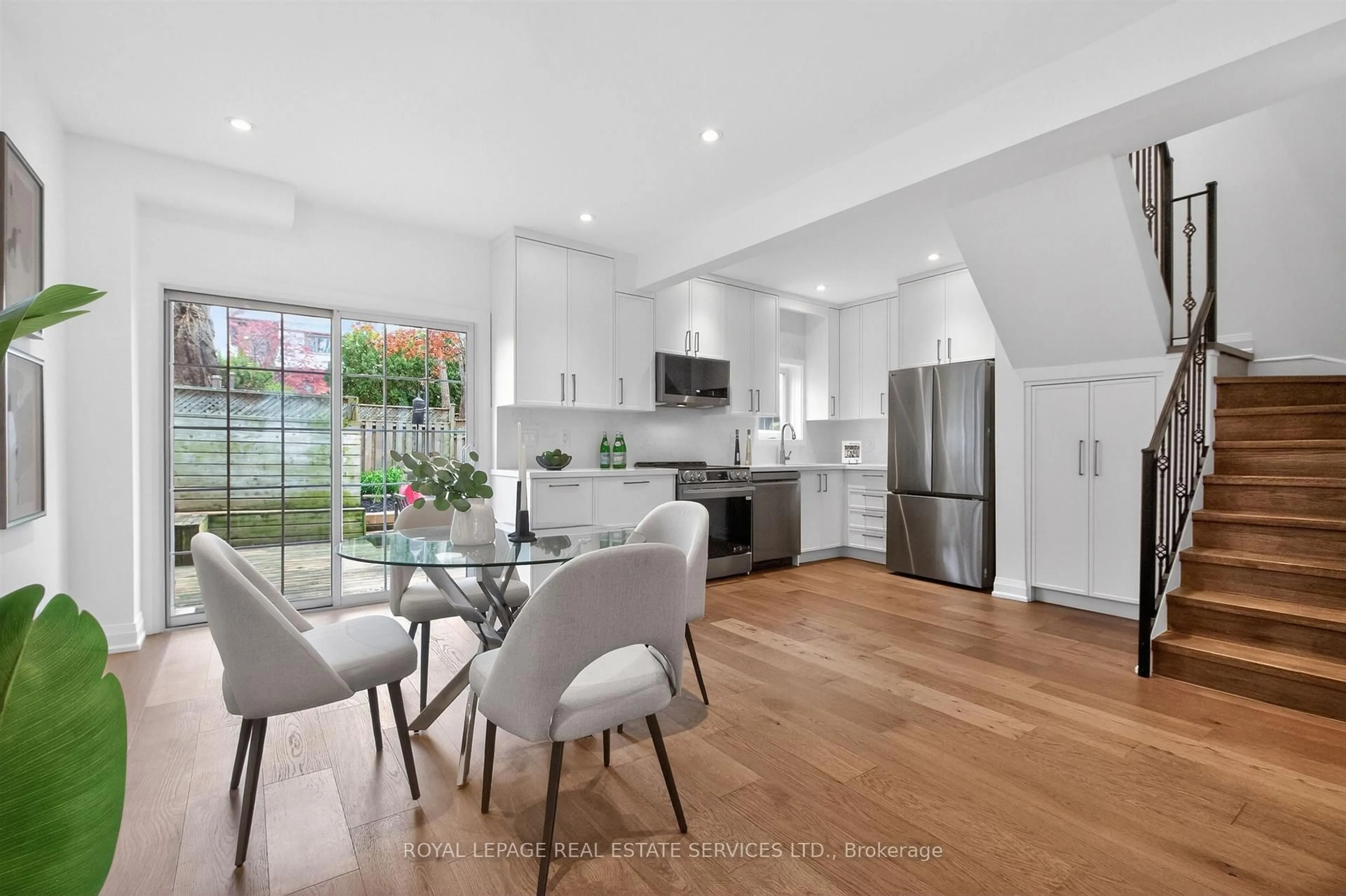Open concept kitchen, unknown for 93 Medland Cres, Toronto Ontario M6P 2N3