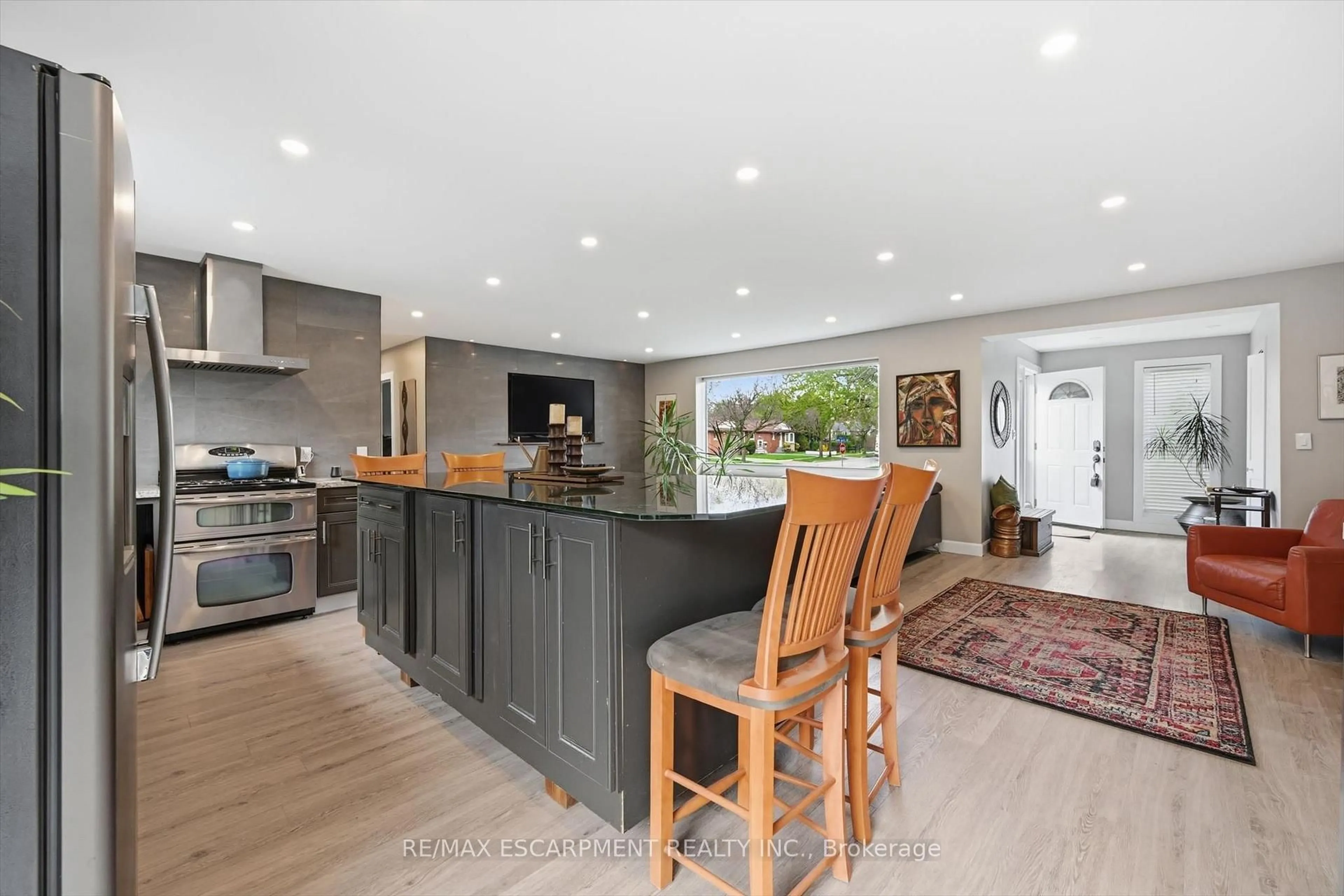 Open concept kitchen, unknown for 2330 Alma Dale Ave, Burlington Ontario L7P 1S3