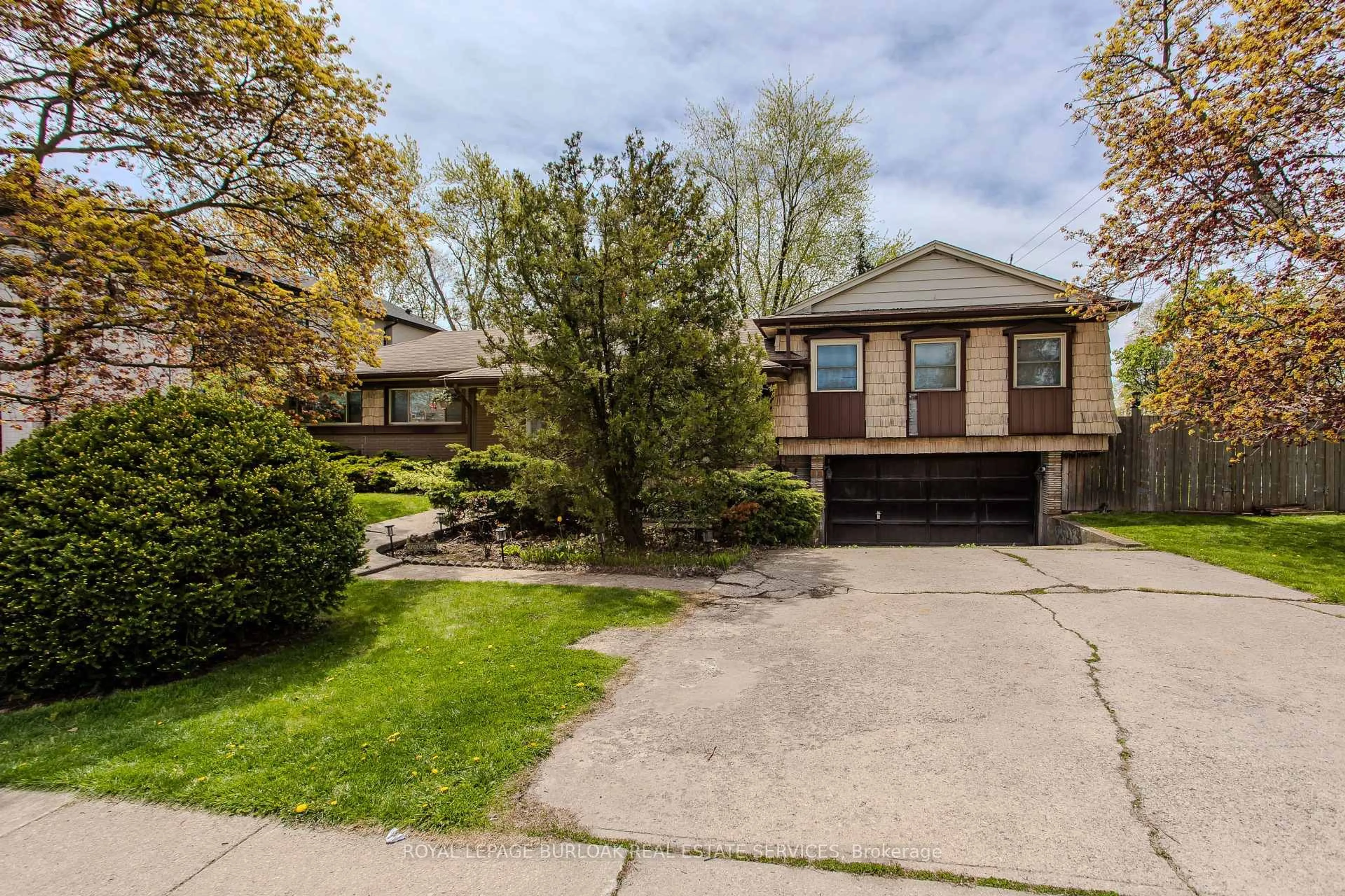 Unknown for 482 Sherin Dr, Oakville Ontario L6L 4J5