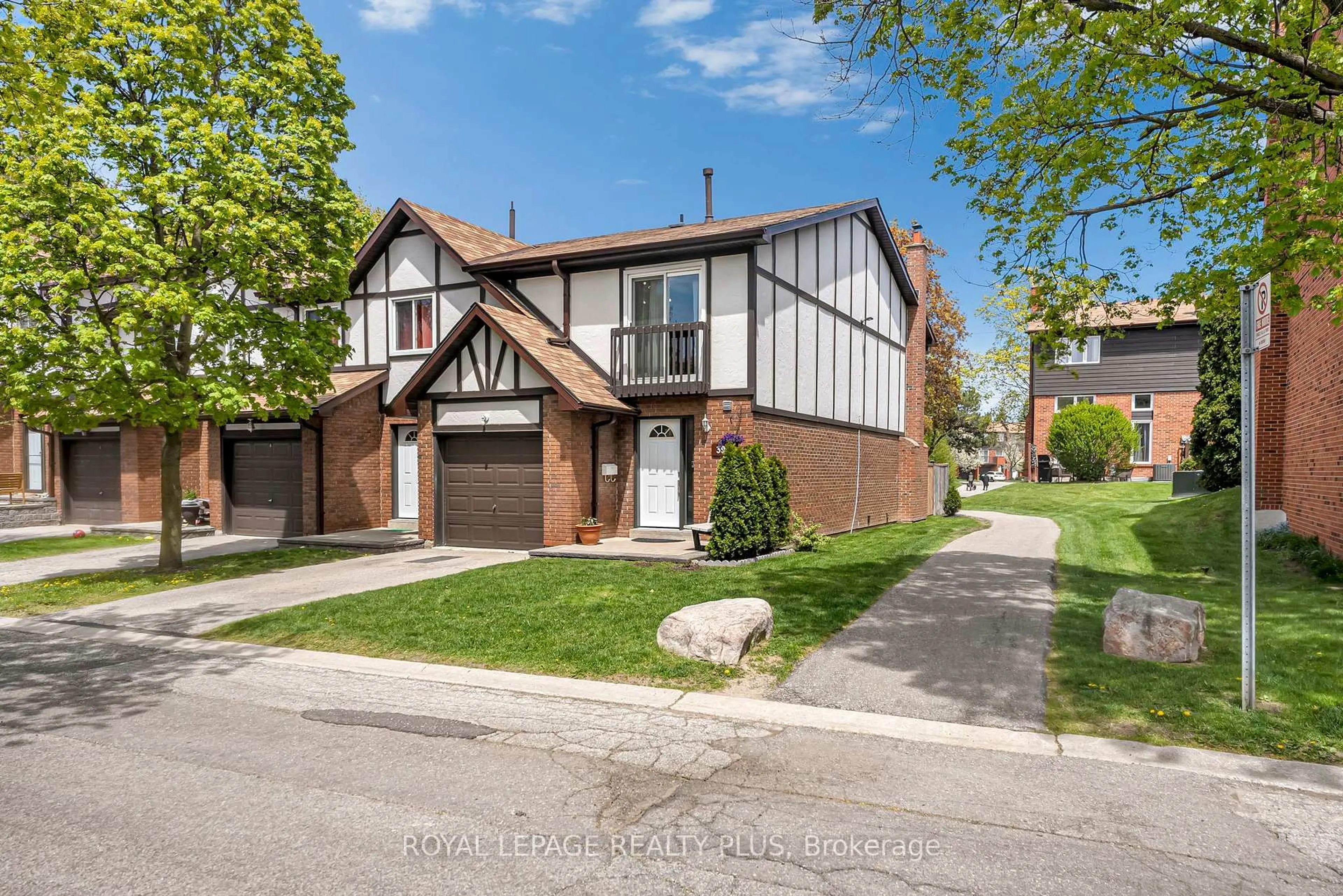 Unknown for 1755 Rathburn Rd #39, Mississauga Ontario L4W 2M8