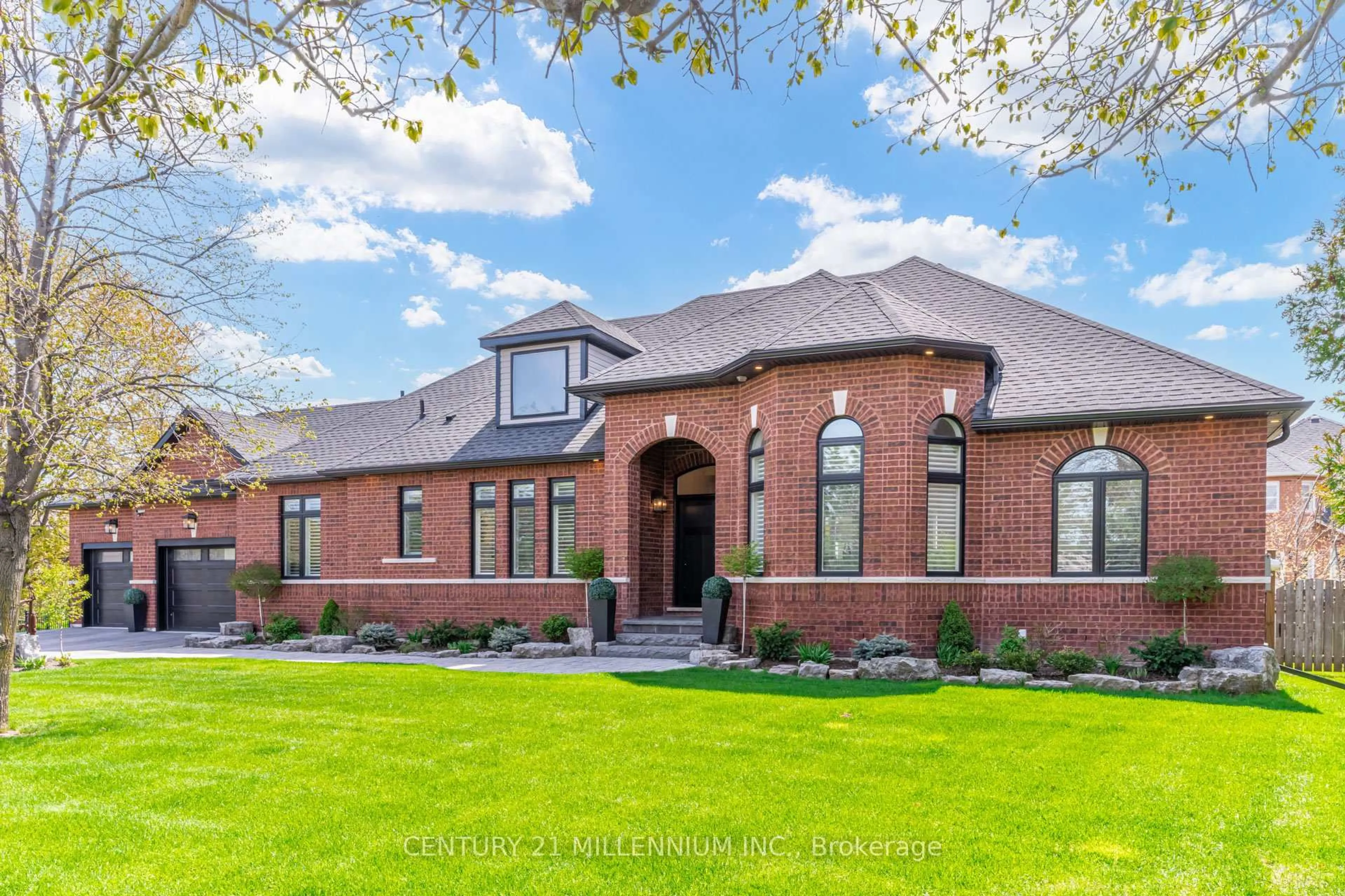Home with brick exterior material, unknown for 15 Bimmer Pl, Brampton Ontario L7A 1J4