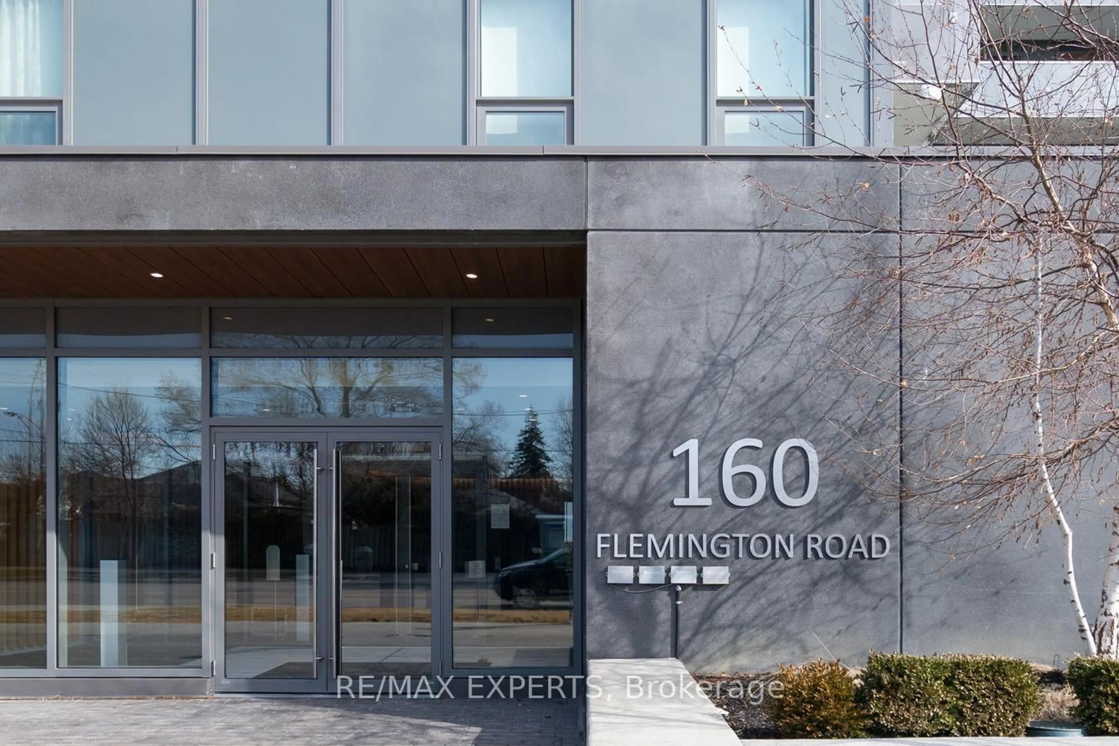 Unknown for 160 Flemington Rd #416, Toronto Ontario M6A 0A9