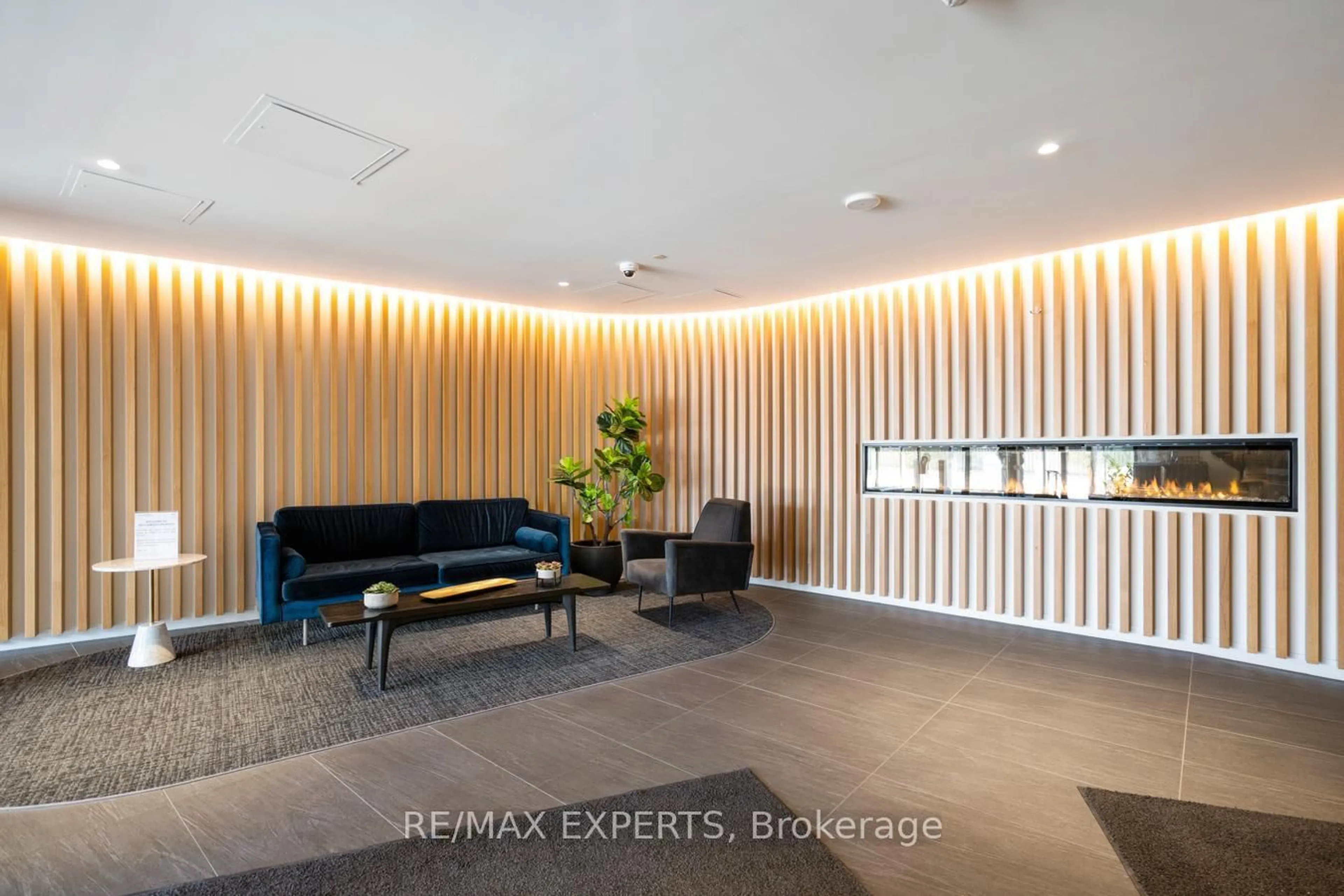 Lobby for 160 Flemington Rd #416, Toronto Ontario M6A 0A9