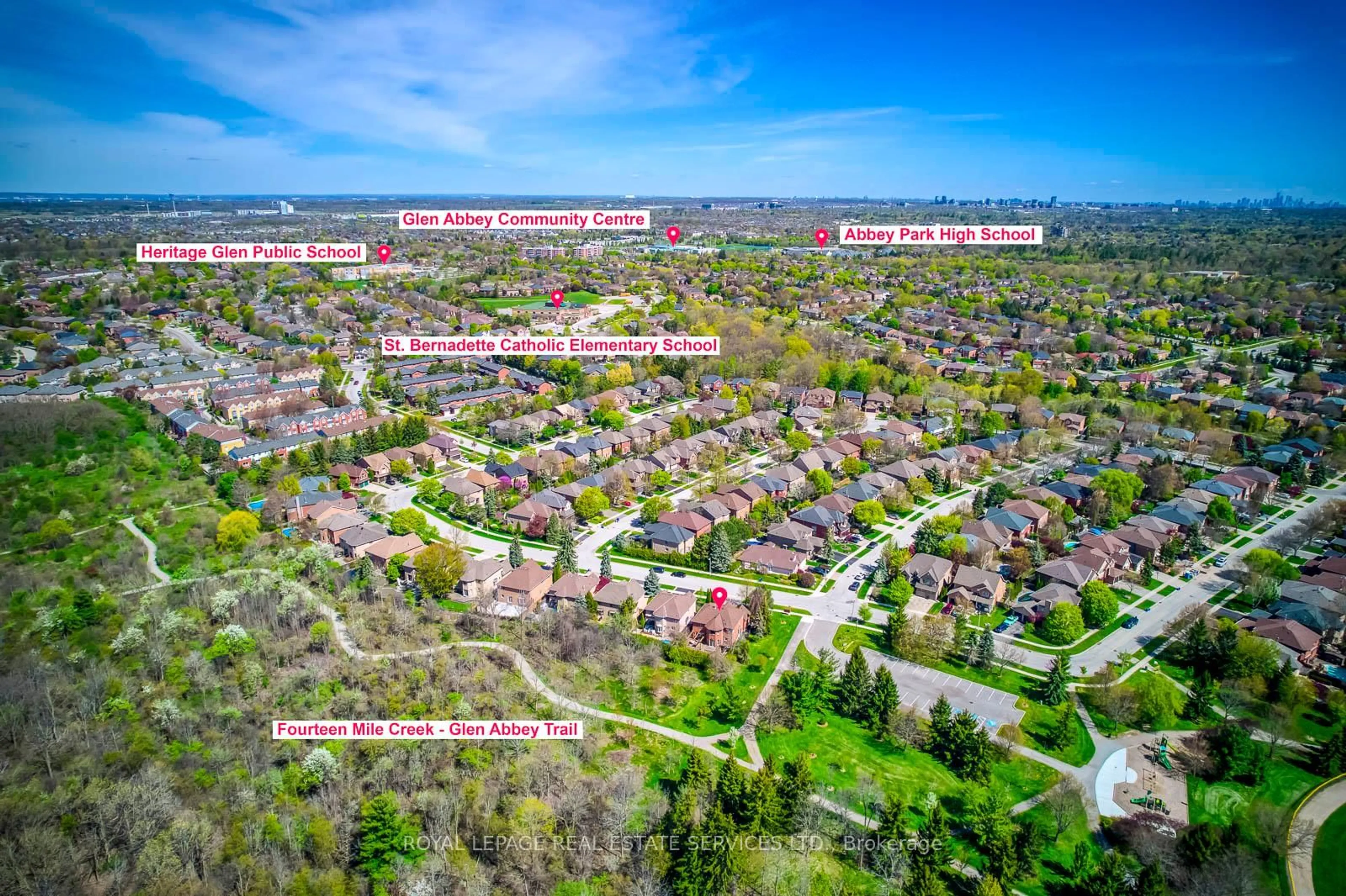 A pic from outside/outdoor area/front of a property/back of a property/a pic from drone, street for 2200 Brays Lane, Oakville Ontario L6M 3J7