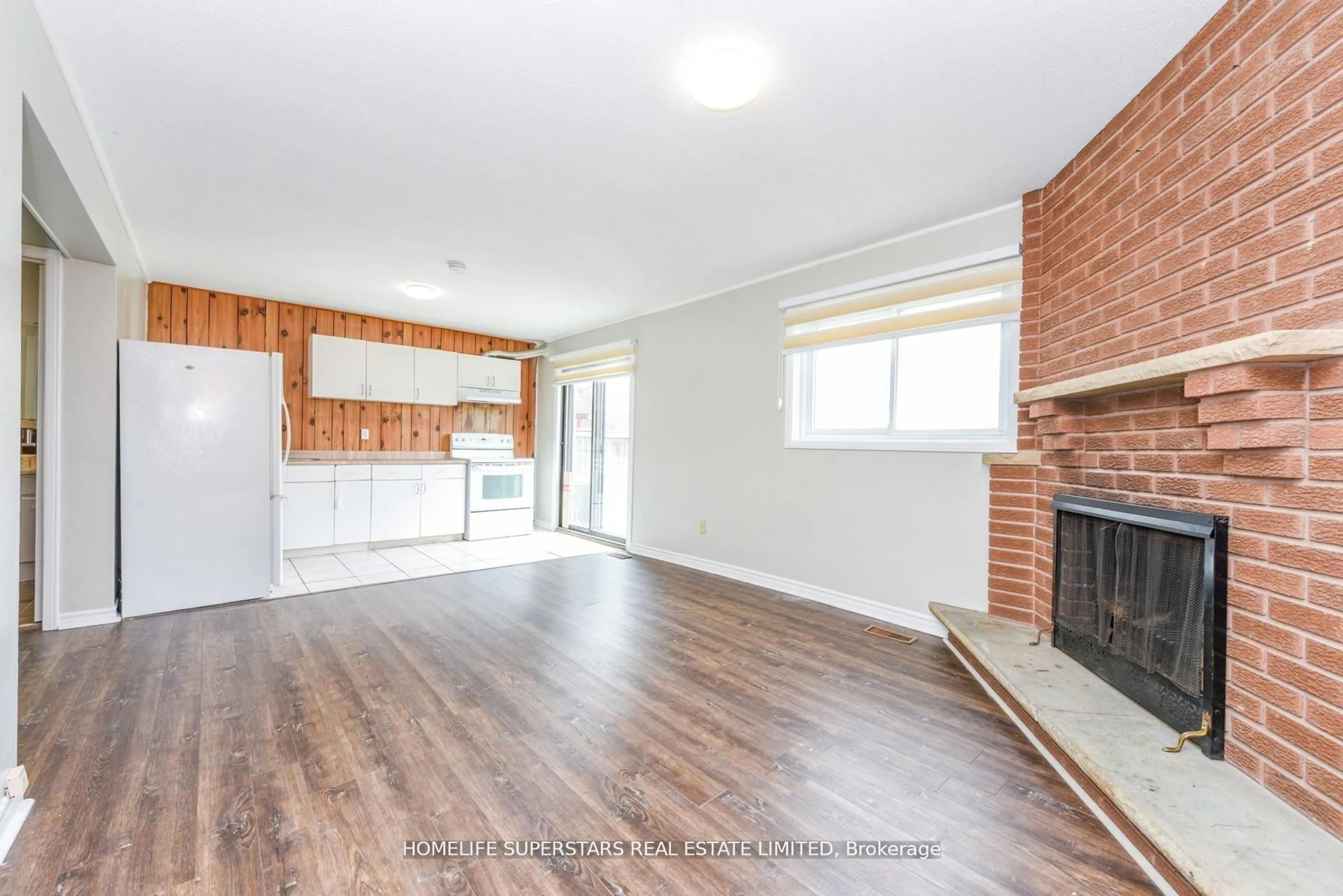 Unknown for 306 Royal Salisbury Way, Brampton Ontario L6V 3G5