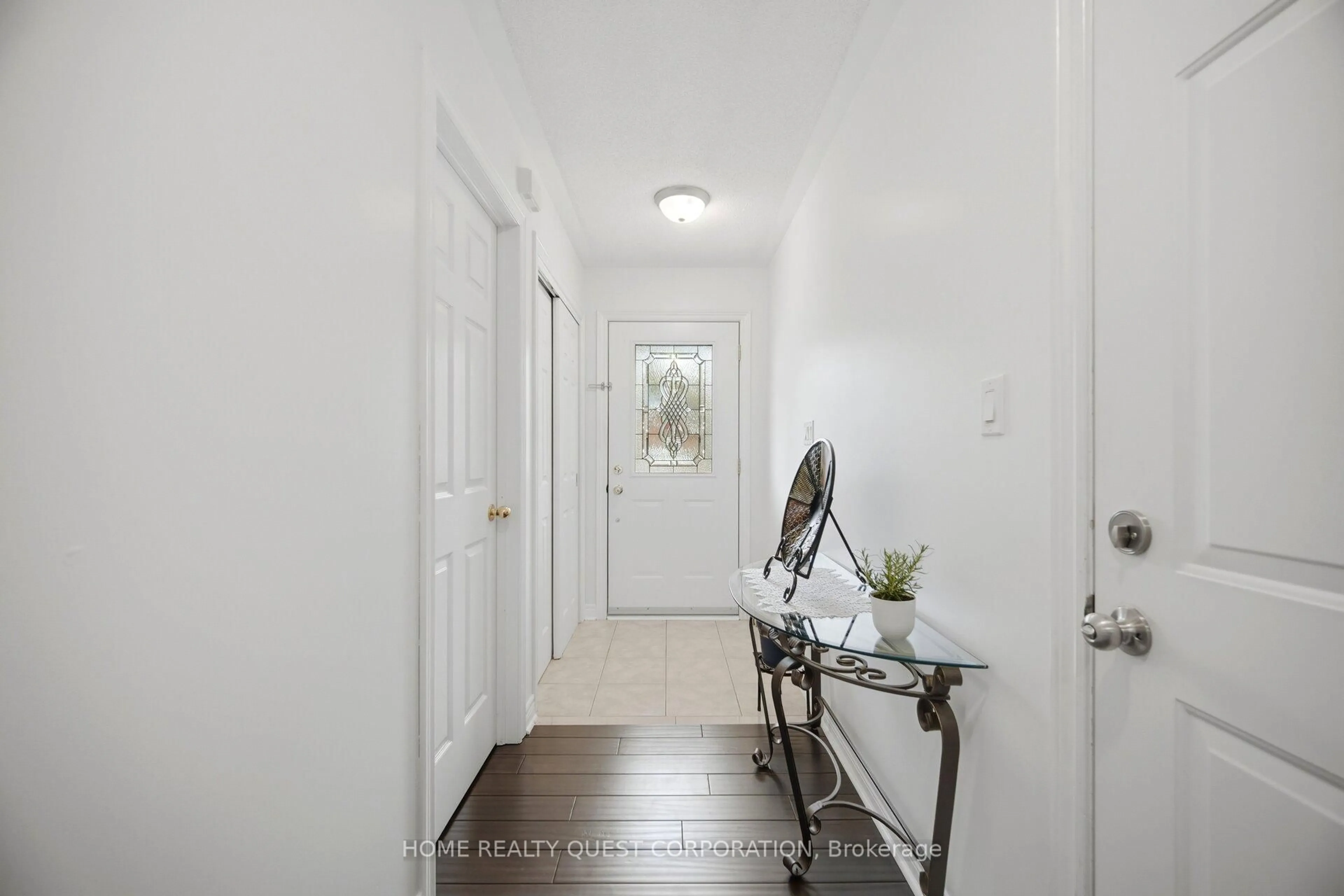 Indoor entryway for 346 Centennial Forest Dr, Milton Ontario L9T 5X3