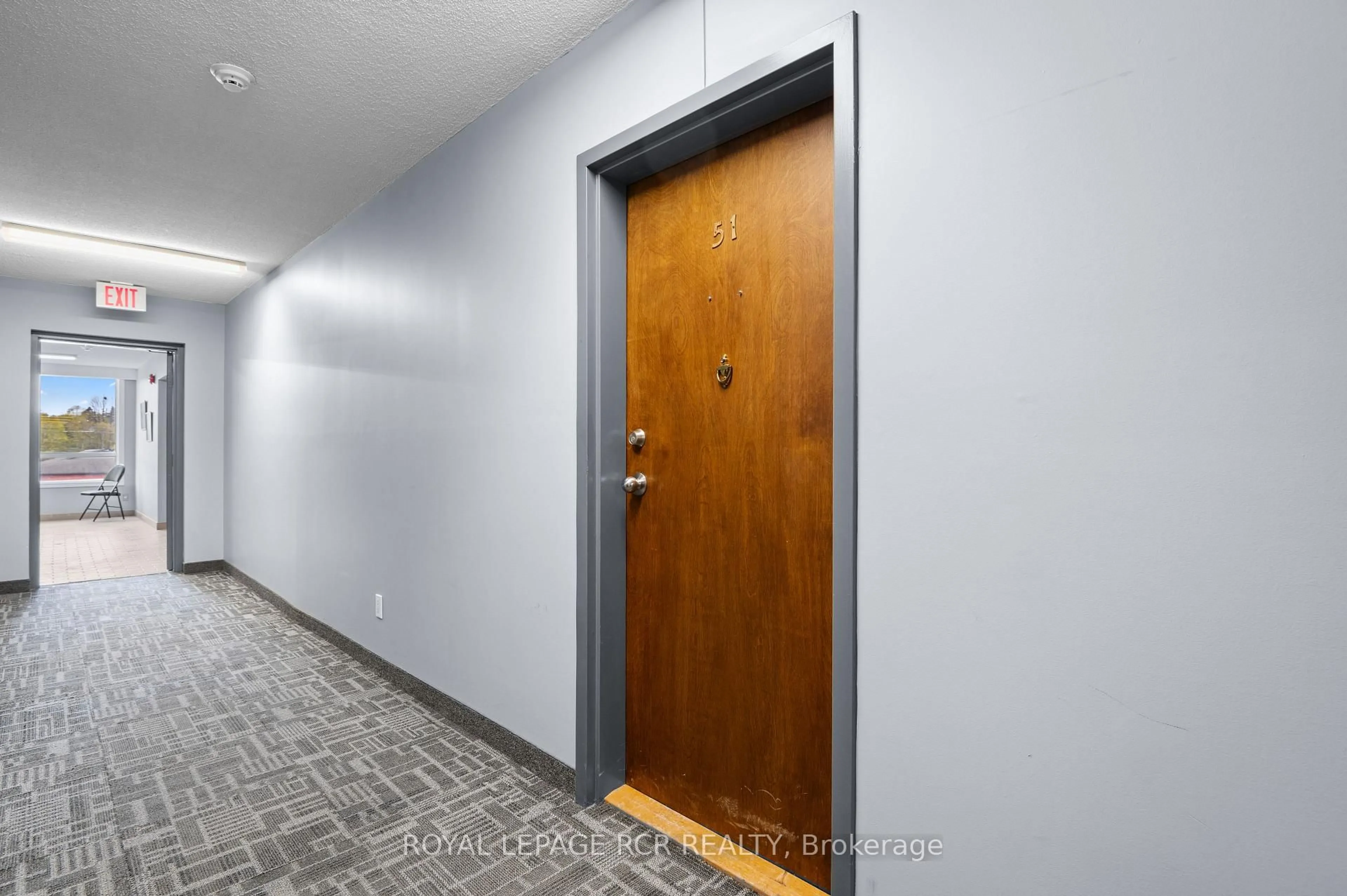 Indoor foyer for 16 Fourth St #51, Orangeville Ontario L9W 4N7