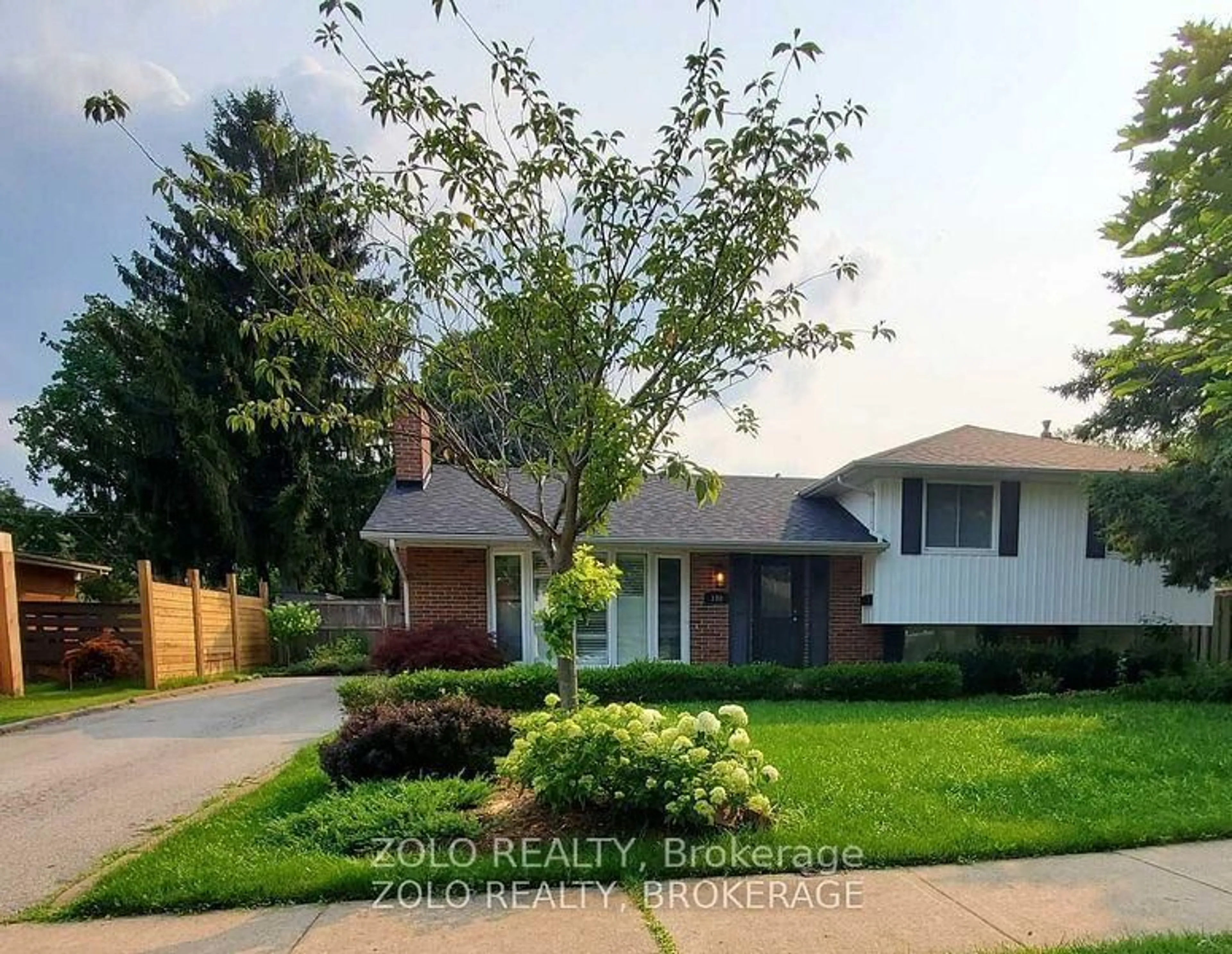 Home with brick exterior material, street for 198 White Pines Dr, Burlington Ontario L7L 4E4