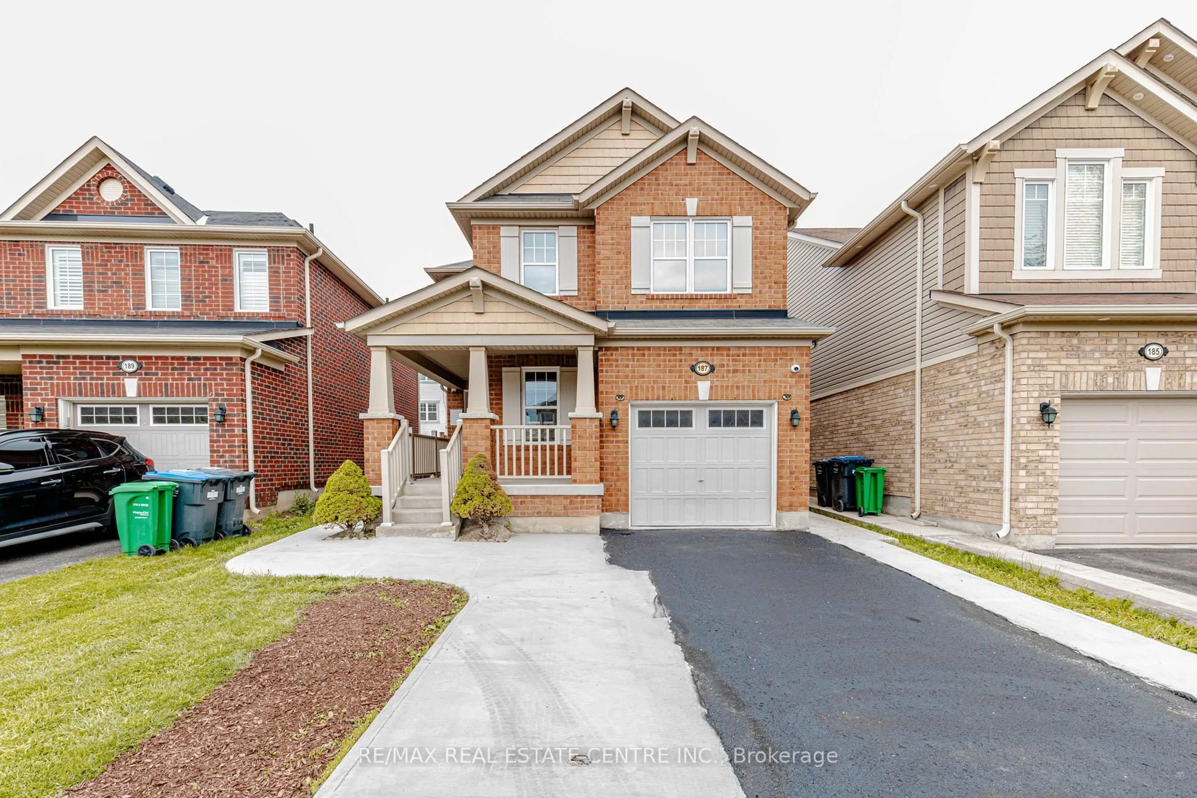 Home with brick exterior material, street for 187 Lockwood Rd, Brampton Ontario L6Y 5W1