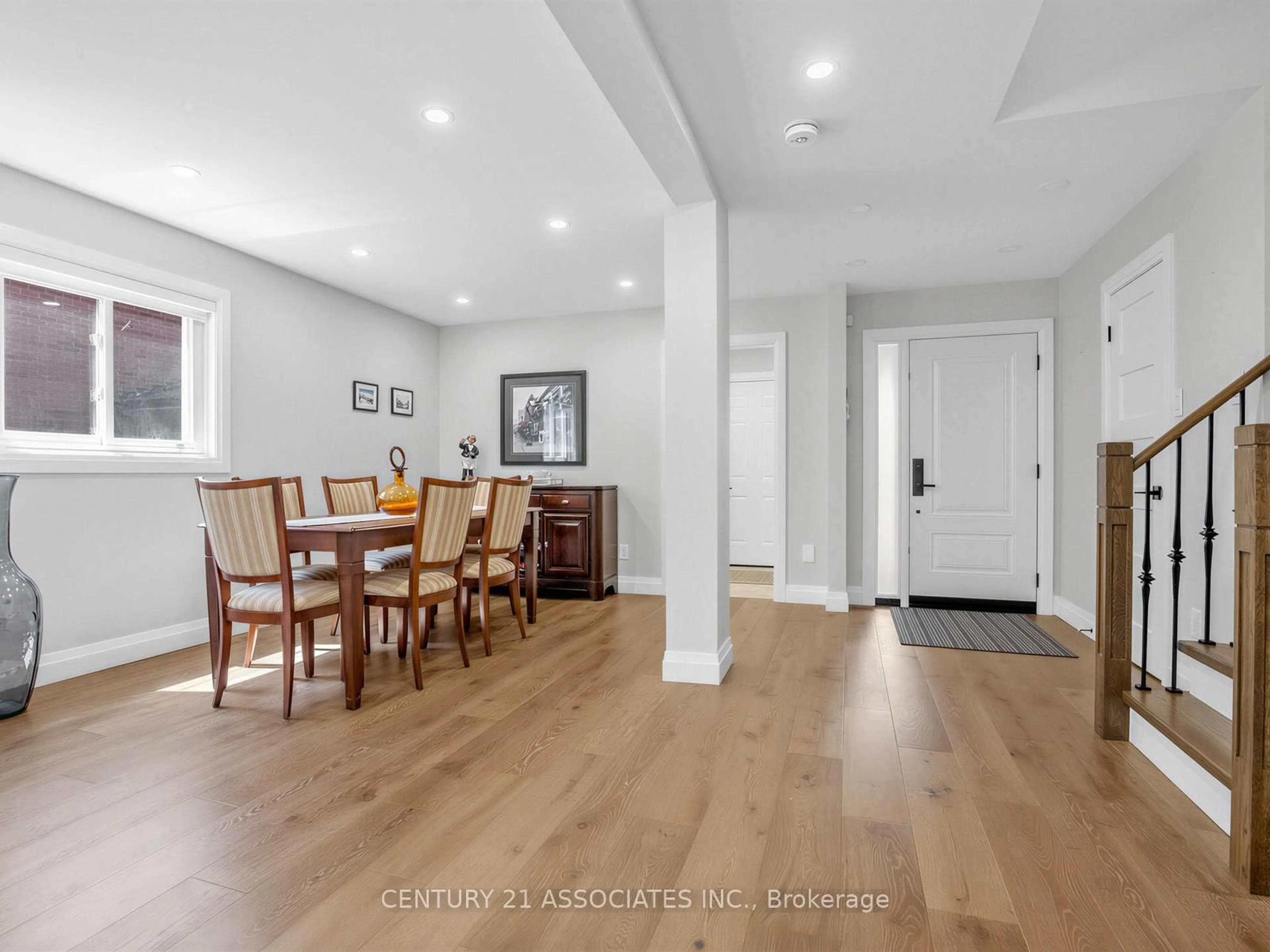 Unknown for 2908 Tradewind Dr, Mississauga Ontario L5N 6L2