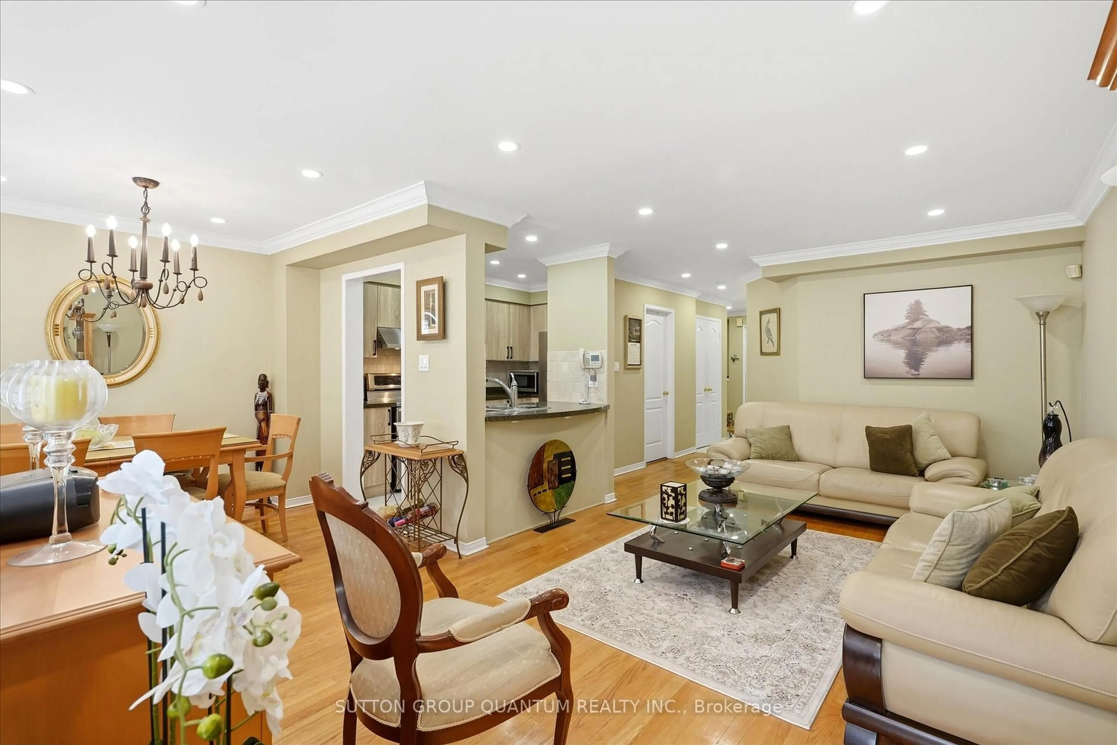 Living room with furniture, unknown for 1064 Queen St #10A, Mississauga Ontario L5H 4K3