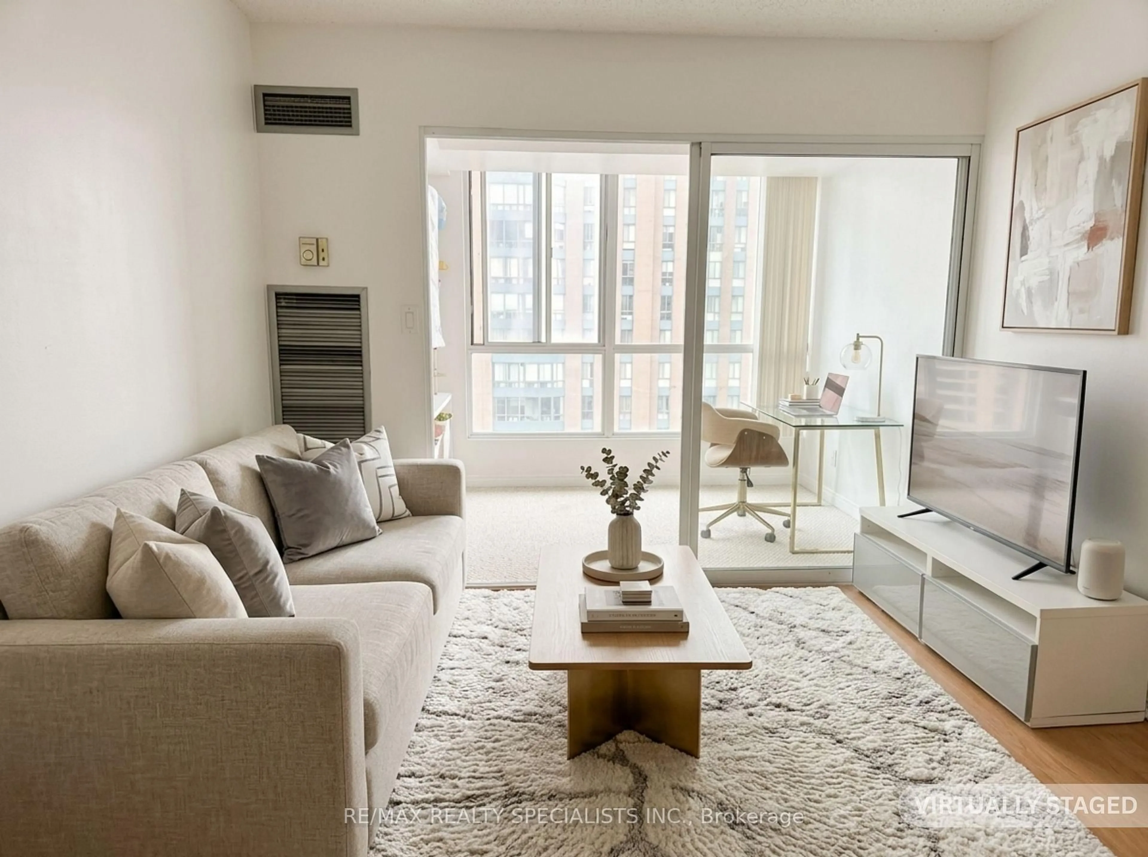 Living room with furniture, unknown for 145 Hillcrest Ave #1709, Mississauga Ontario L5B 3Z1