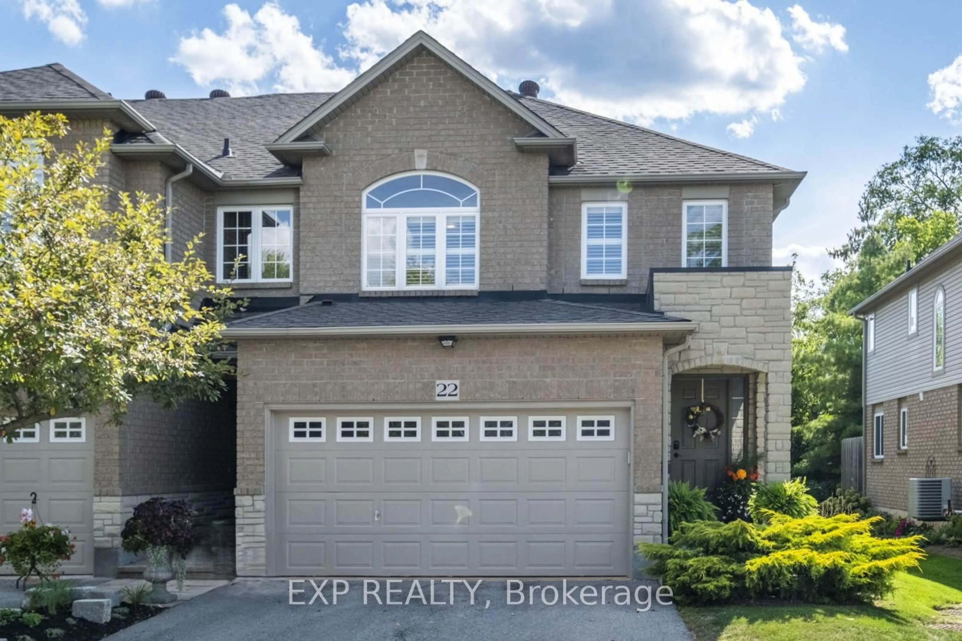 Home with brick exterior material, street for 130 Robert St #22, Milton Ontario L9T 6E3