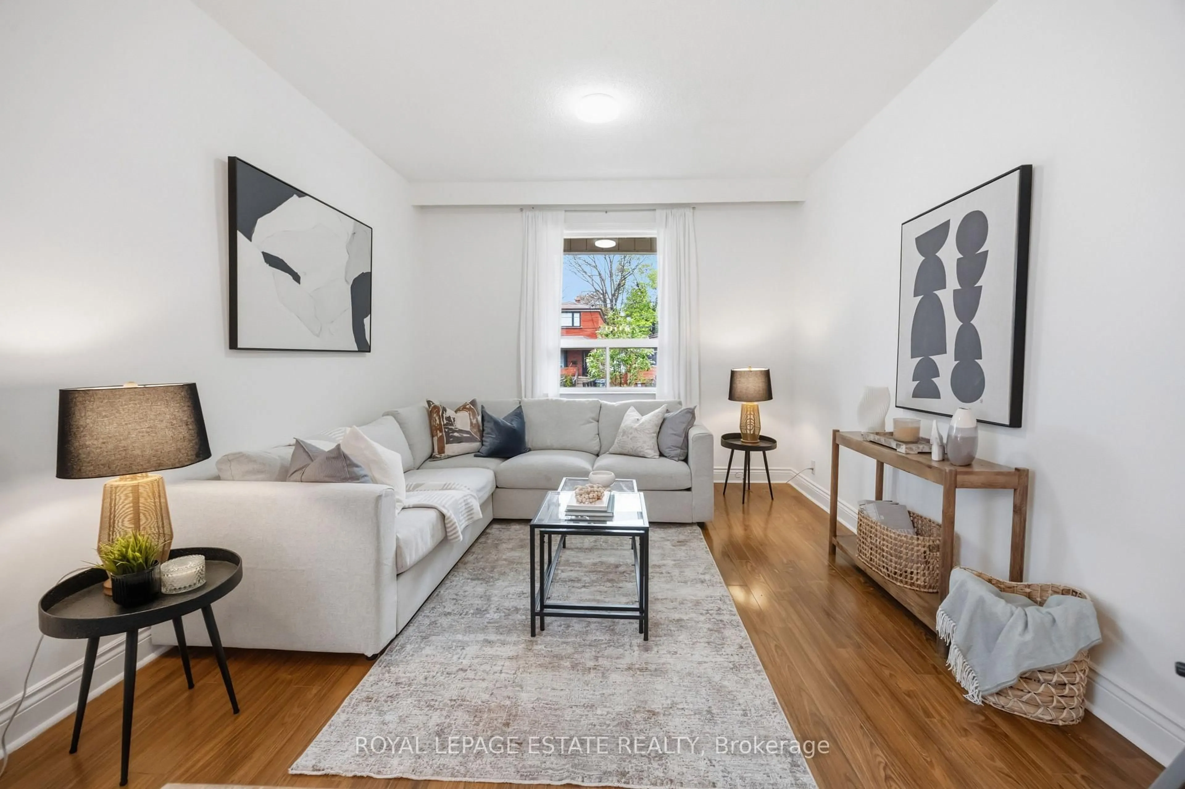 Living room with furniture, unknown for 293 Harvie Ave, Toronto Ontario M6E 4L2