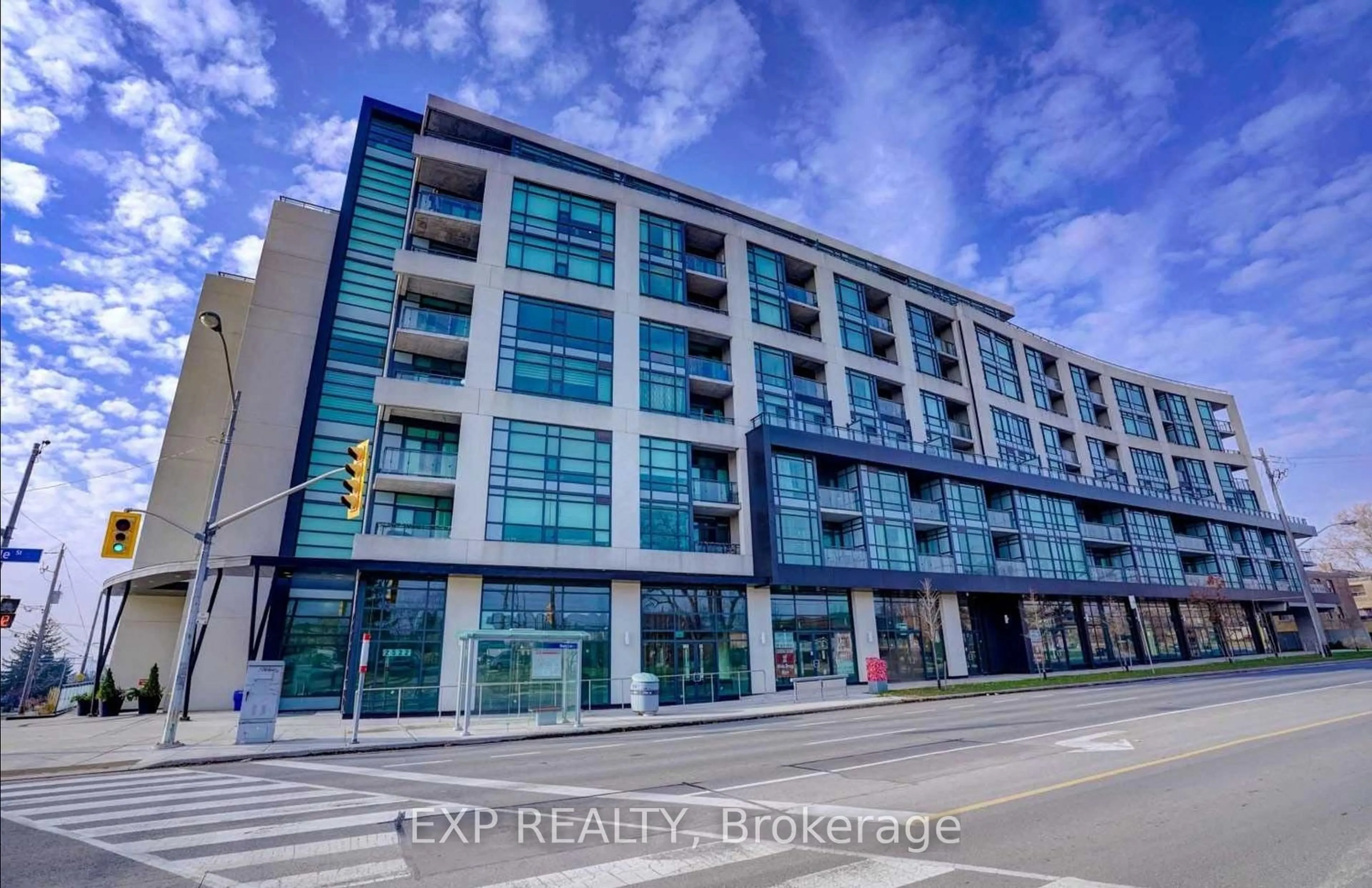 A pic from outside/outdoor area/front of a property/back of a property/a pic from drone, building for 2522 Keele St #19, Toronto Ontario M6L 0A2