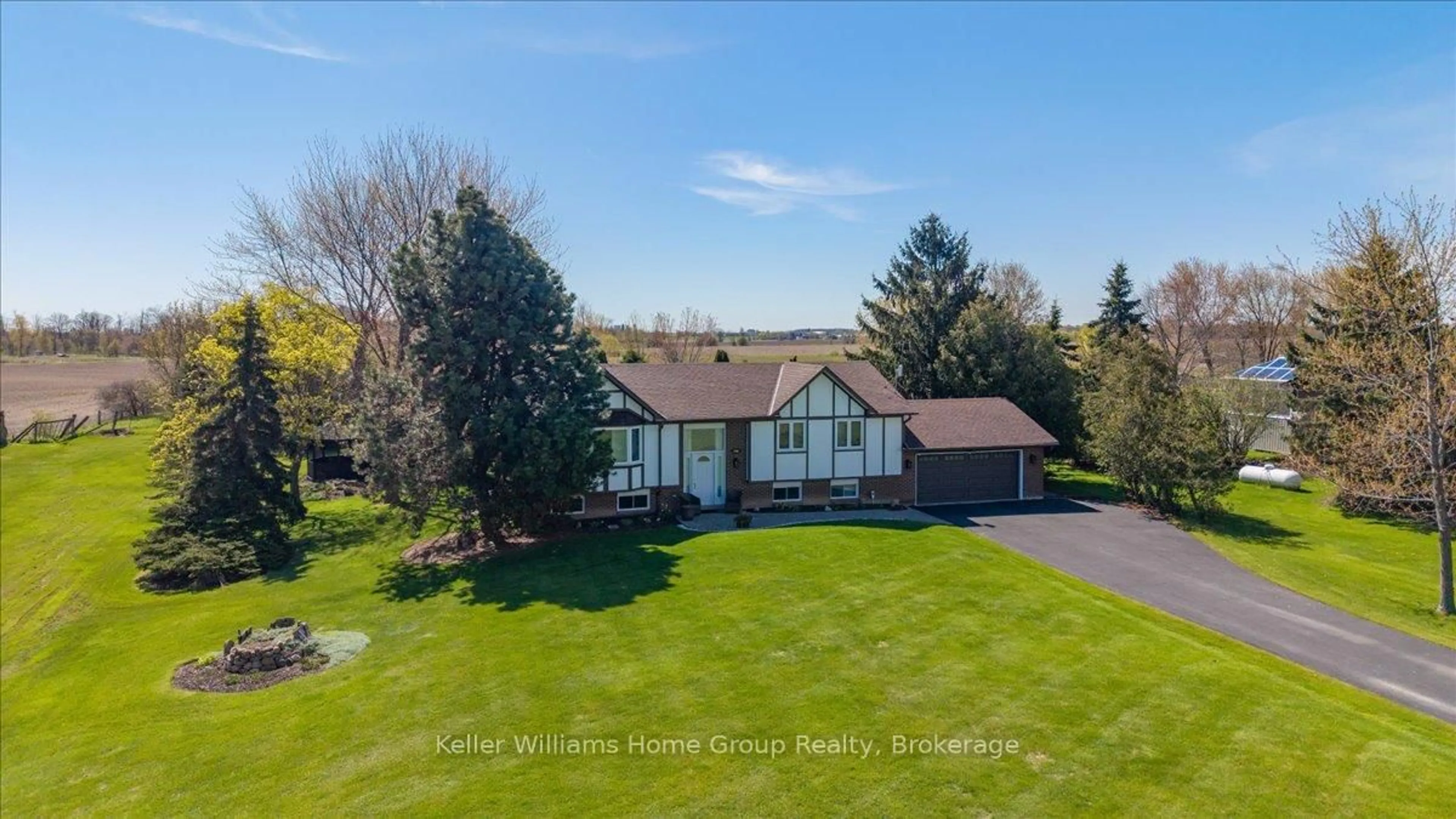 A pic from outside/outdoor area/front of a property/back of a property/a pic from drone, water/lake/river/ocean view for 1741 Old School Rd, Caledon Ontario L7C 0X5