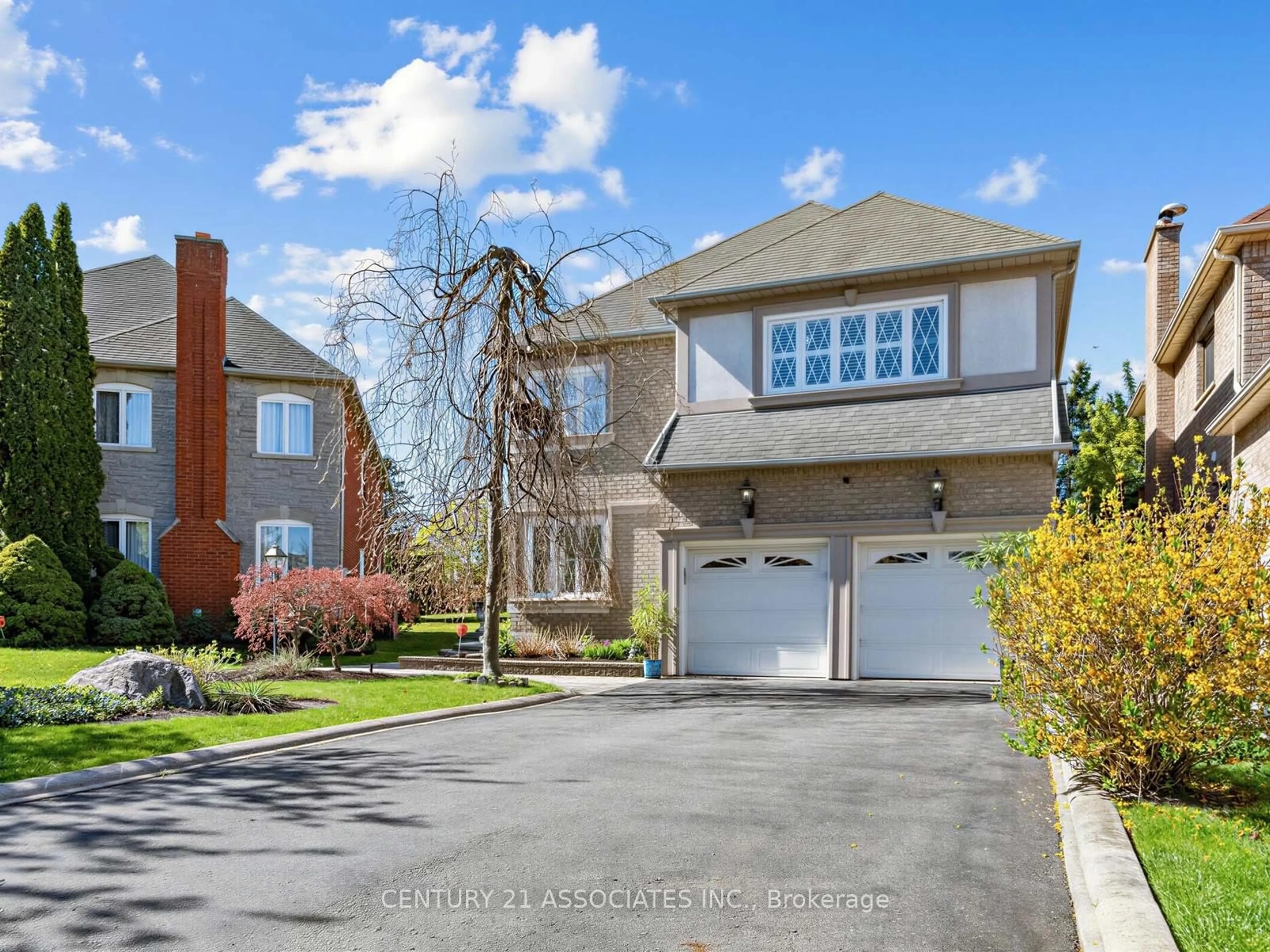 Home with brick exterior material, street for 1478 Estes Cres, Mississauga Ontario L5V 1M4