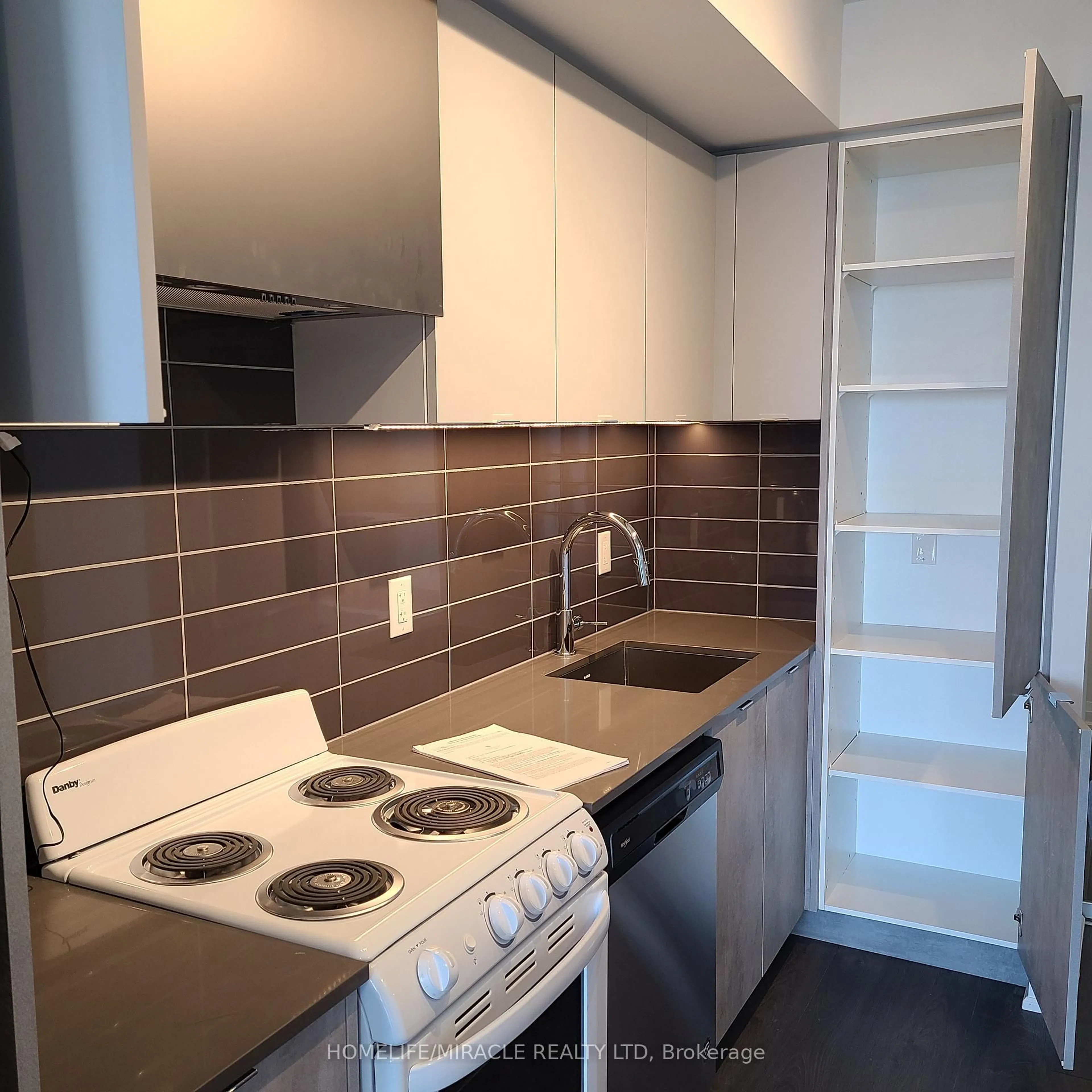 Standard kitchen, ceramic/tile floor for 30 Gibbs Rd #2406, Toronto Ontario M9B 0E4