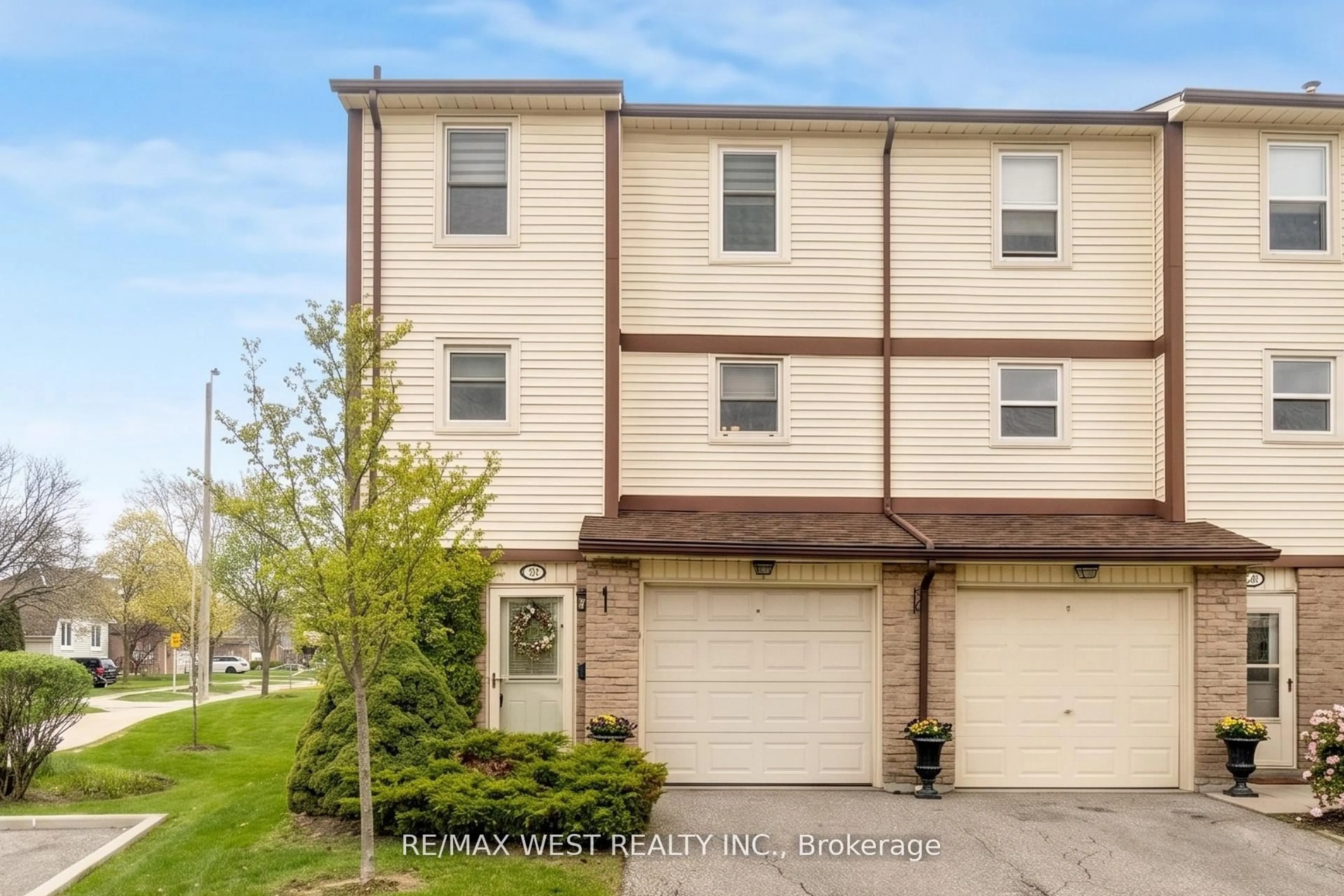 Unknown for 7340 Copenhagen Rd #24, Mississauga Ontario L5N 2S5