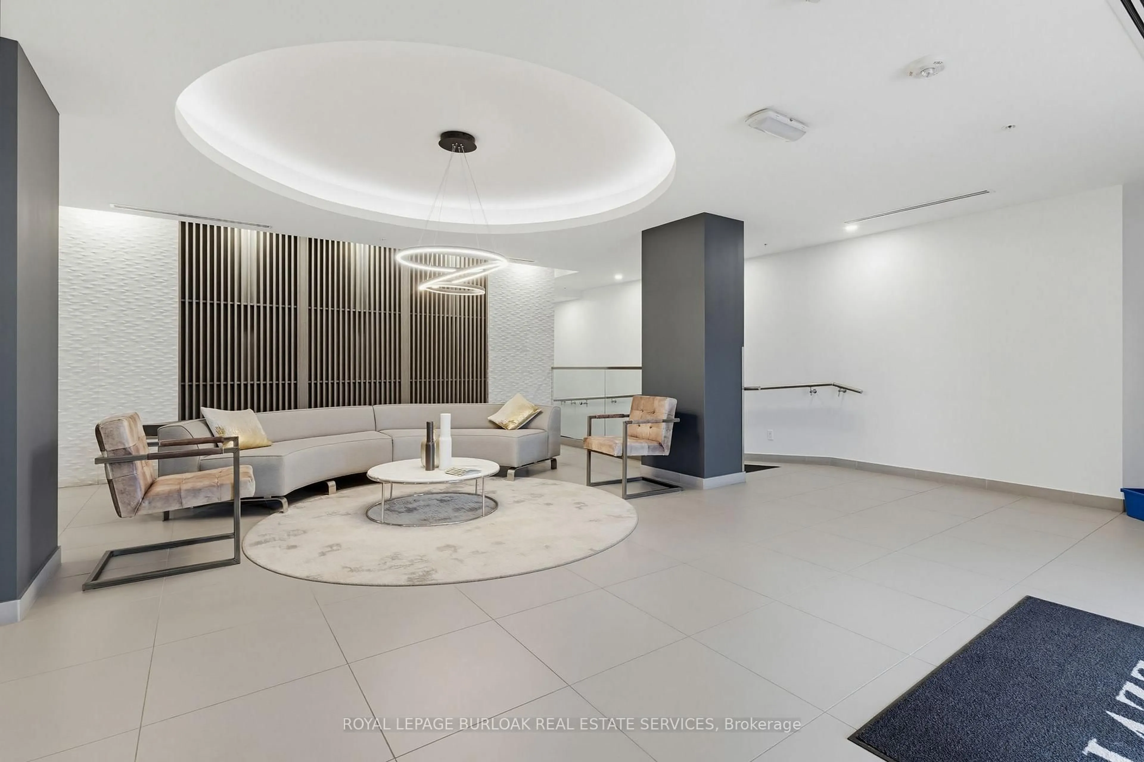 Lobby for 457 Plains Rd #202, Burlington Ontario L7T 0B8