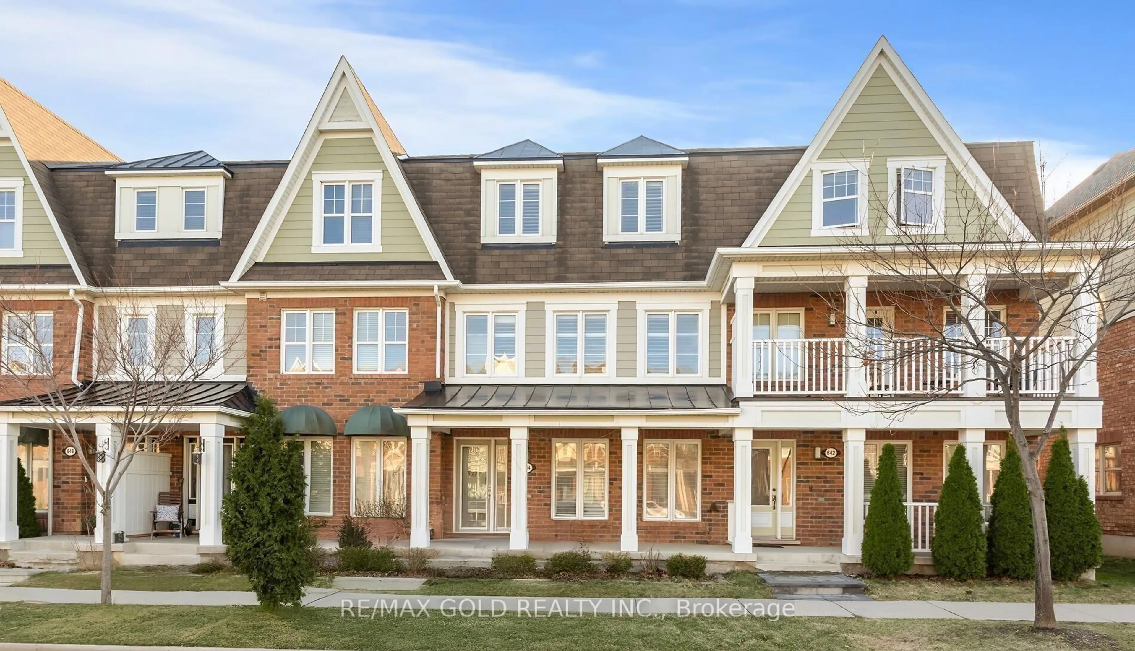 Home with brick exterior material, street for 644 Scott Blvd, Milton Ontario L9T 0P2
