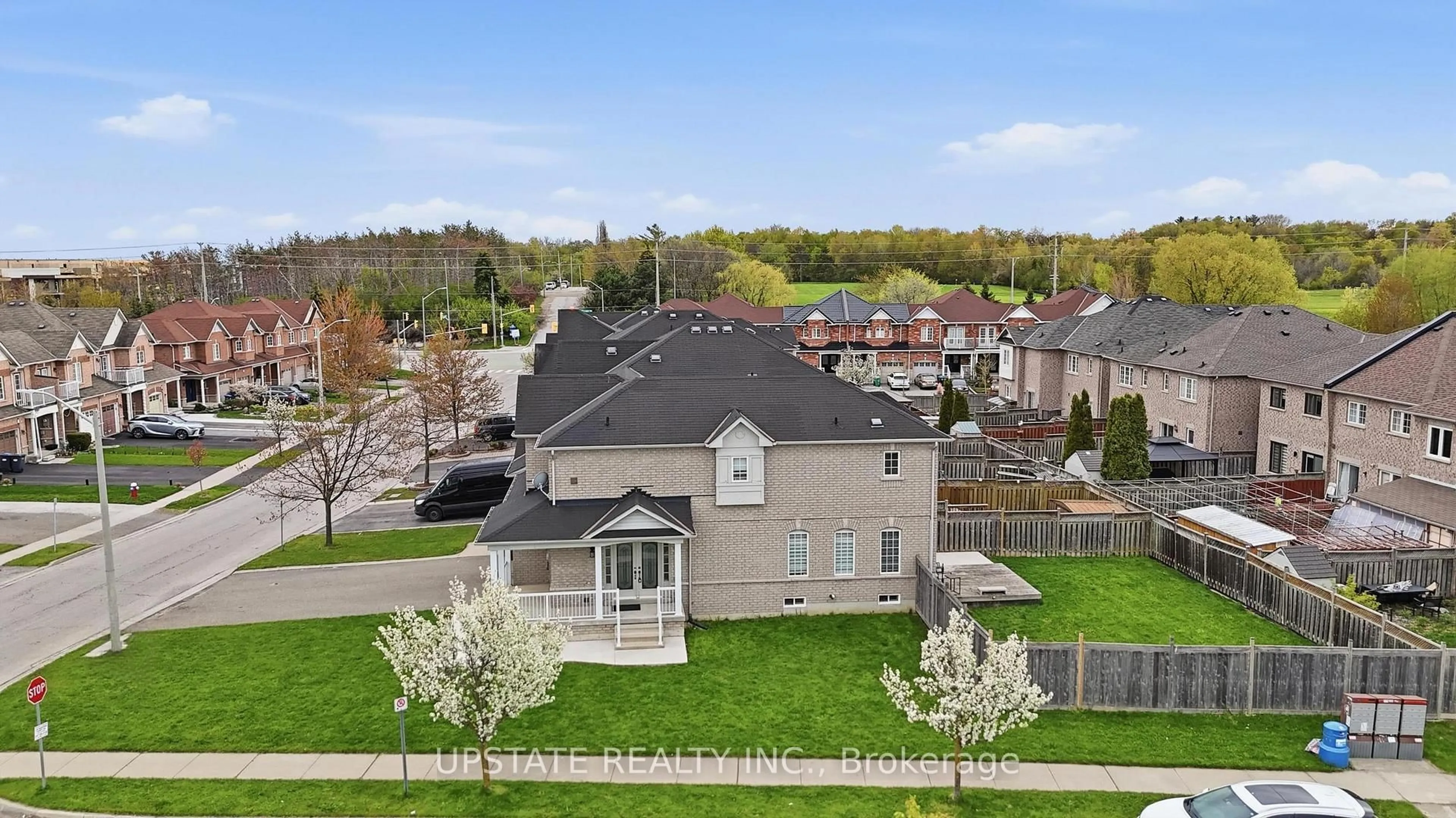A pic from outside/outdoor area/front of a property/back of a property/a pic from drone, unknown for 30 Copperfield Rd, Brampton Ontario L6Z 0C9