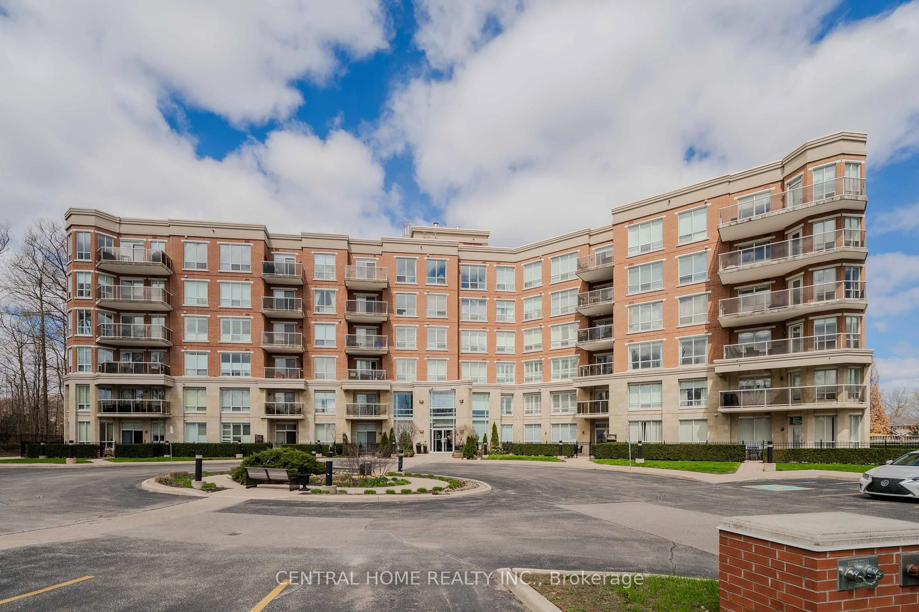 A pic from outside/outdoor area/front of a property/back of a property/a pic from drone, building for 483 Faith Dr #202, Mississauga Ontario L5R 0A1