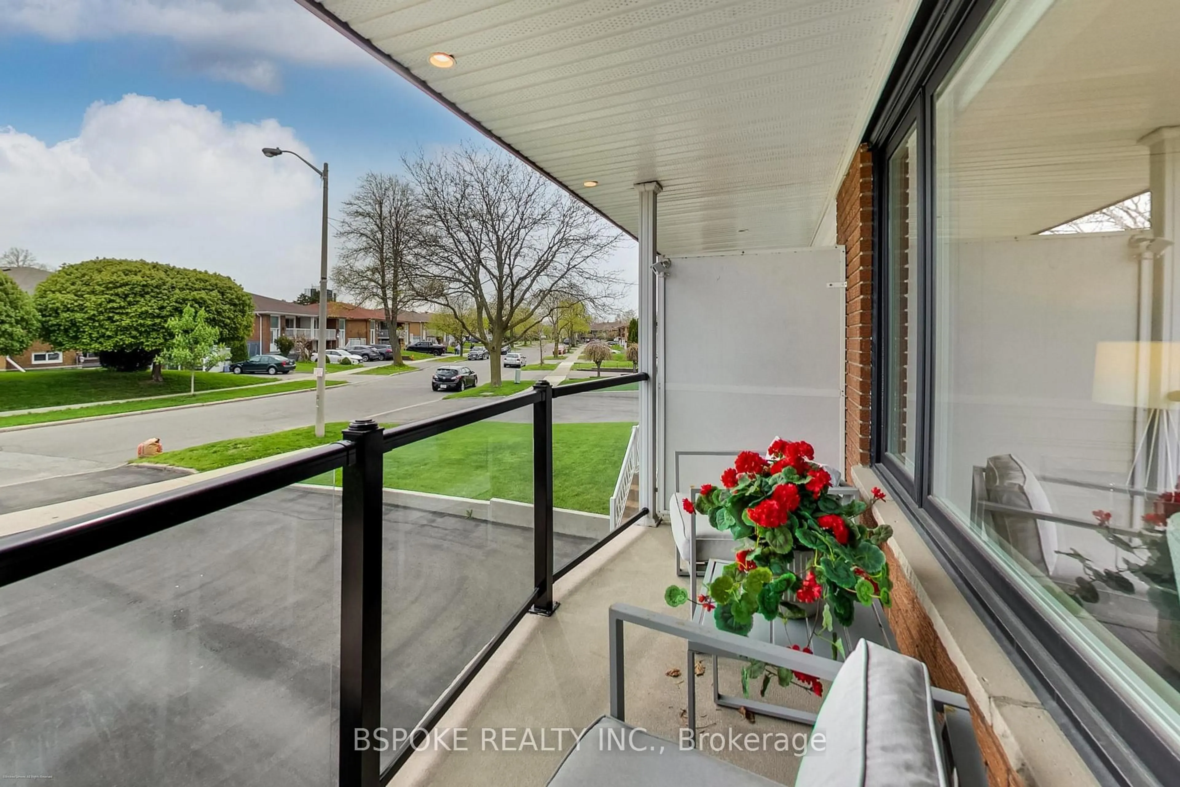 Unknown for 288 Pellatt Ave, Toronto Ontario M9N 3P3