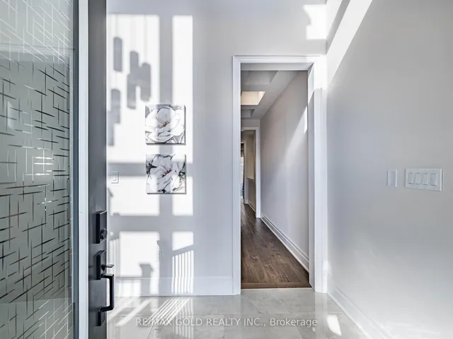 1339 Pellican Pass, Oakville 3