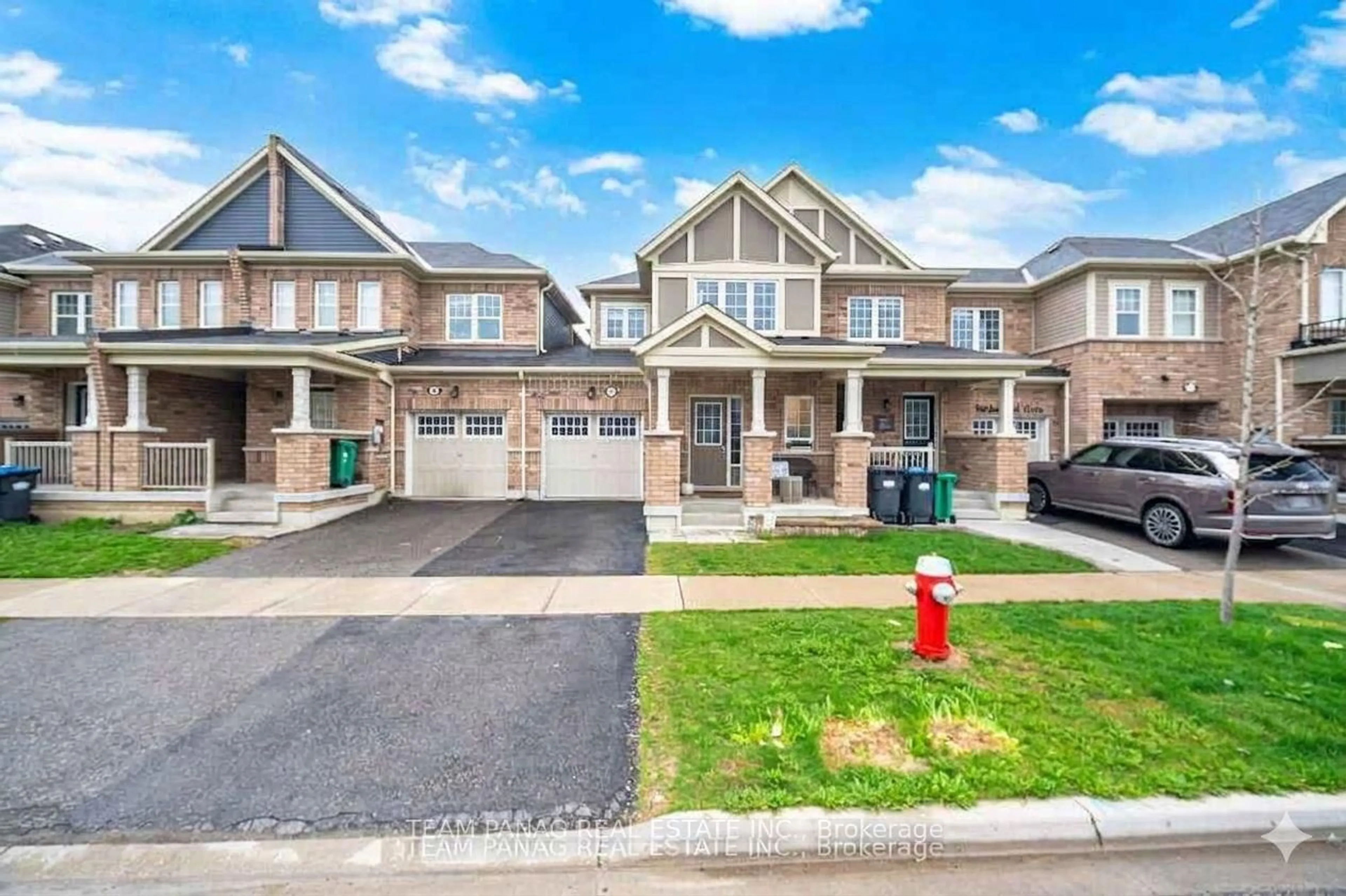 A pic from outside/outdoor area/front of a property/back of a property/a pic from drone, street for 10 Donlamont Circ, Brampton Ontario L7A 4T5