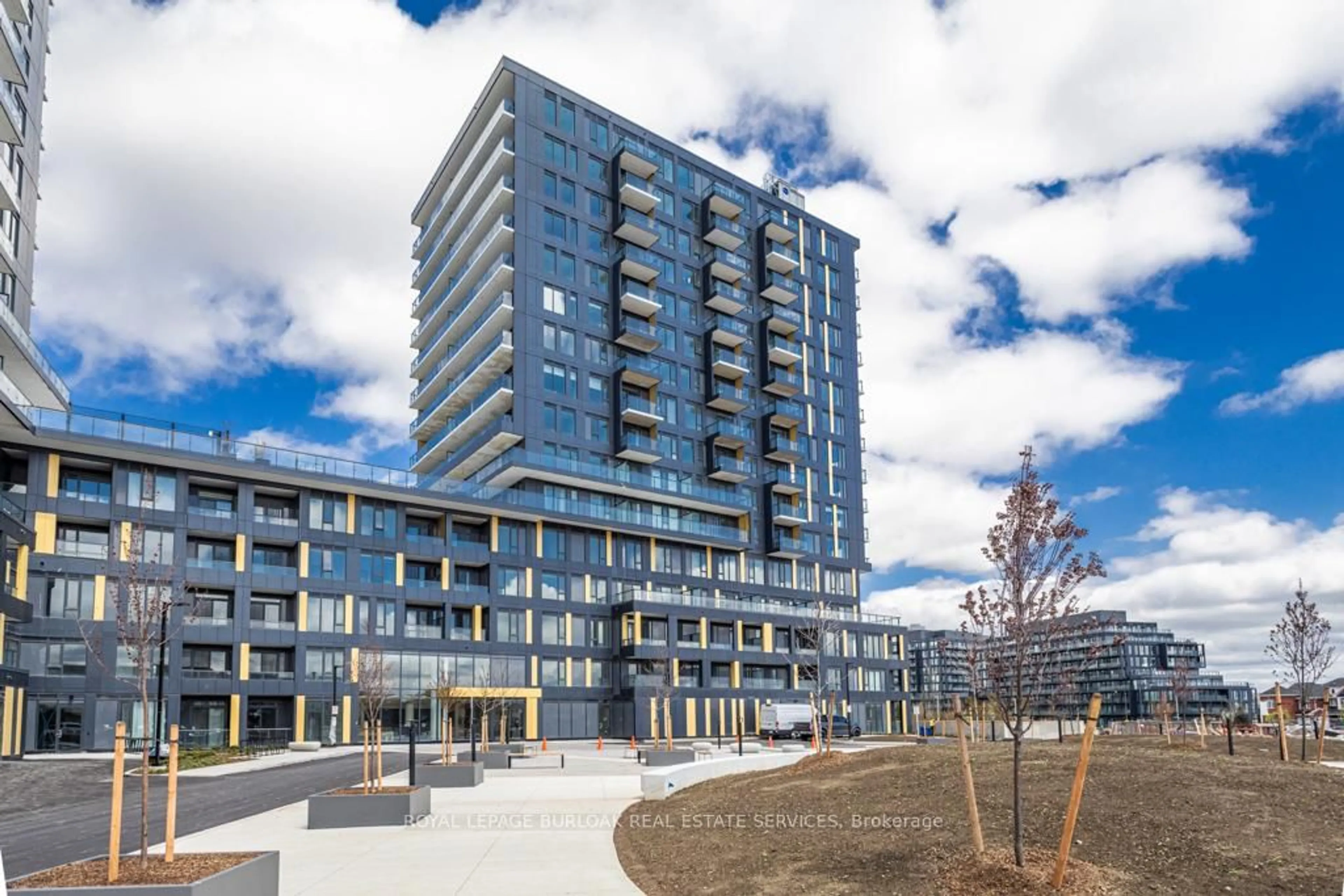 Unknown for 4878 Powers Common #126, Burlington Ontario L7M 2B4