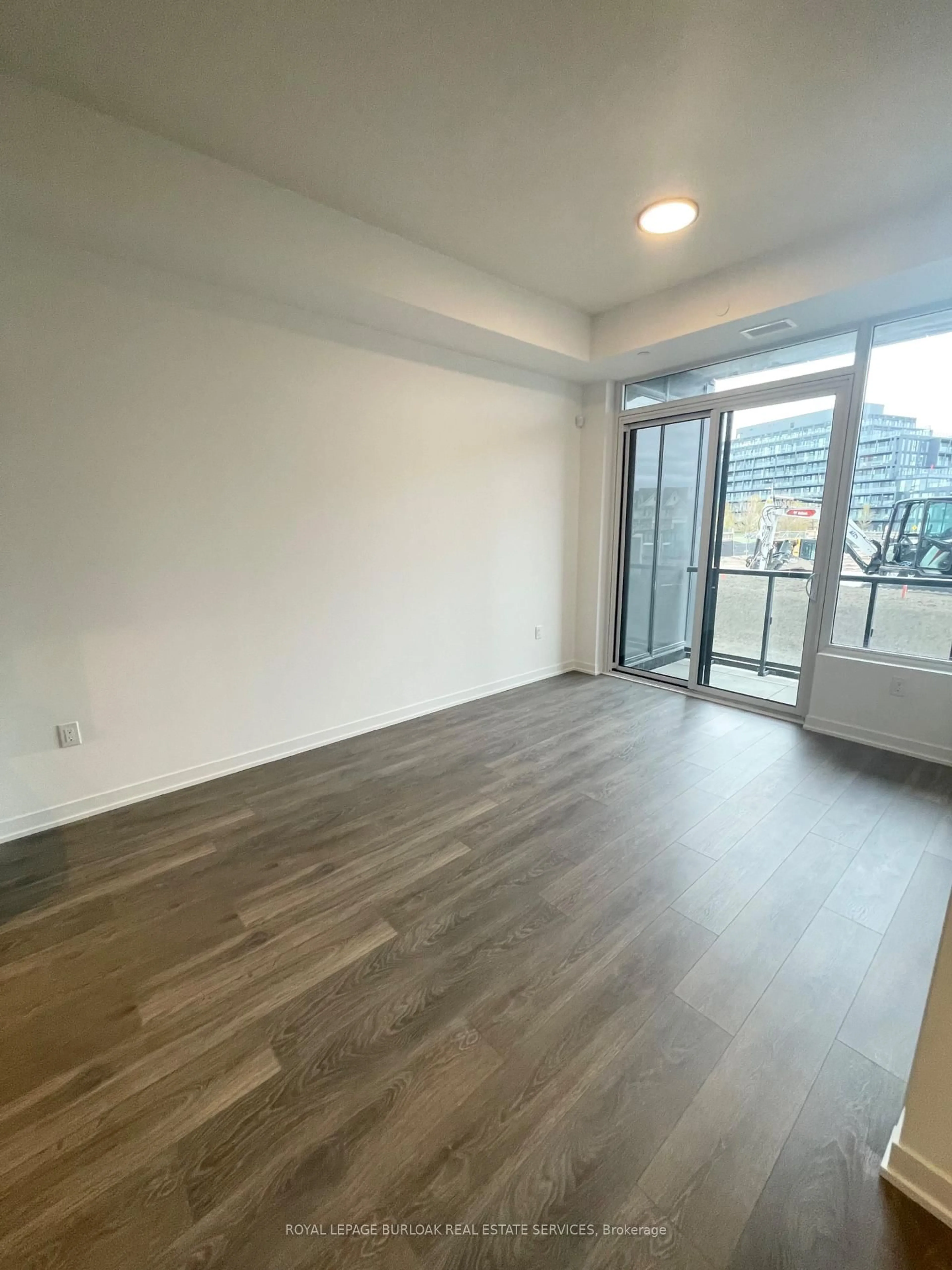A pic of a room for 4878 Powers Common #126, Burlington Ontario L7M 2B4