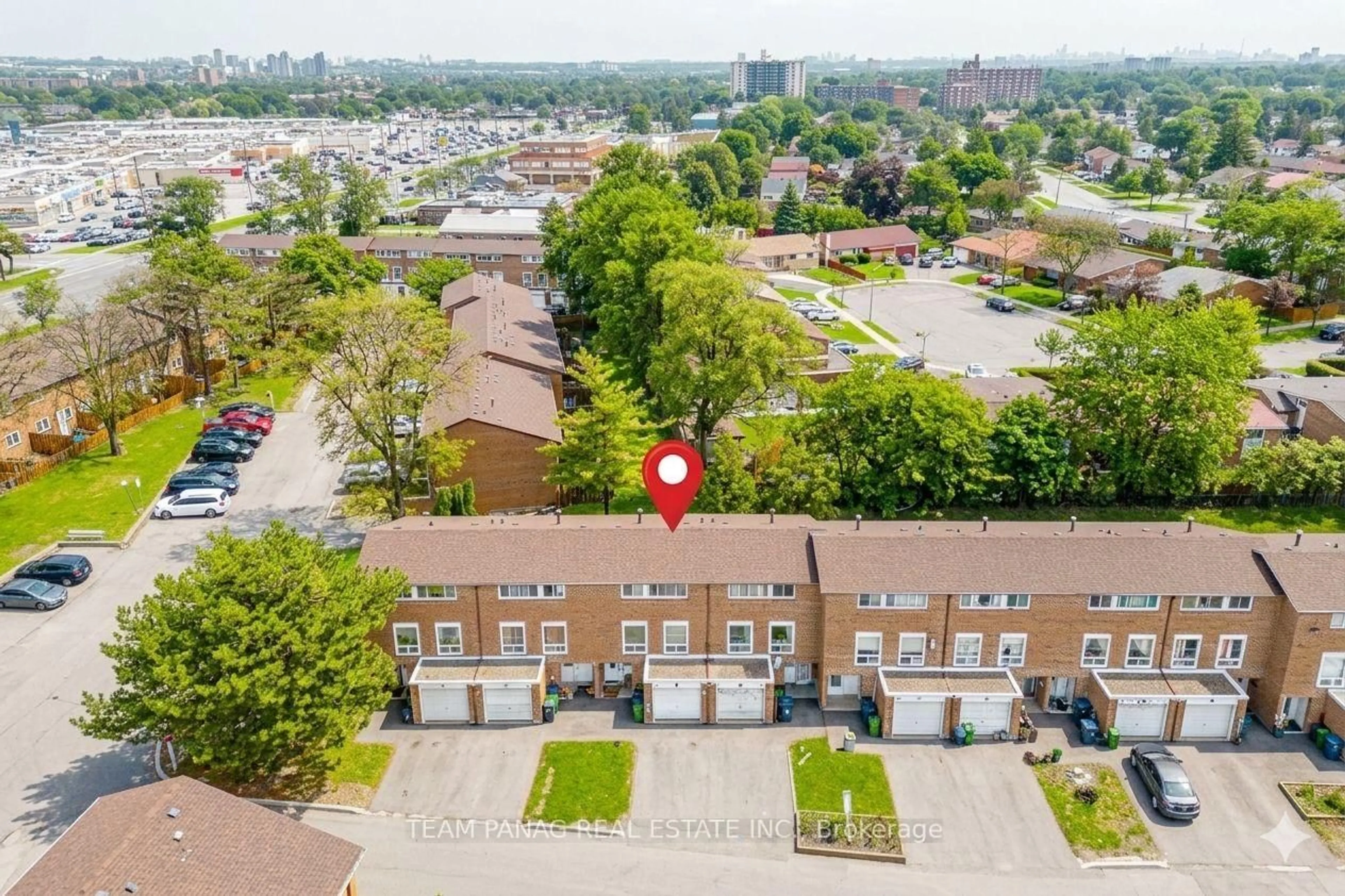A pic from outside/outdoor area/front of a property/back of a property/a pic from drone, city buildings view from balcony for 9 Kendleton Dr #30, Toronto Ontario M9V 1T6