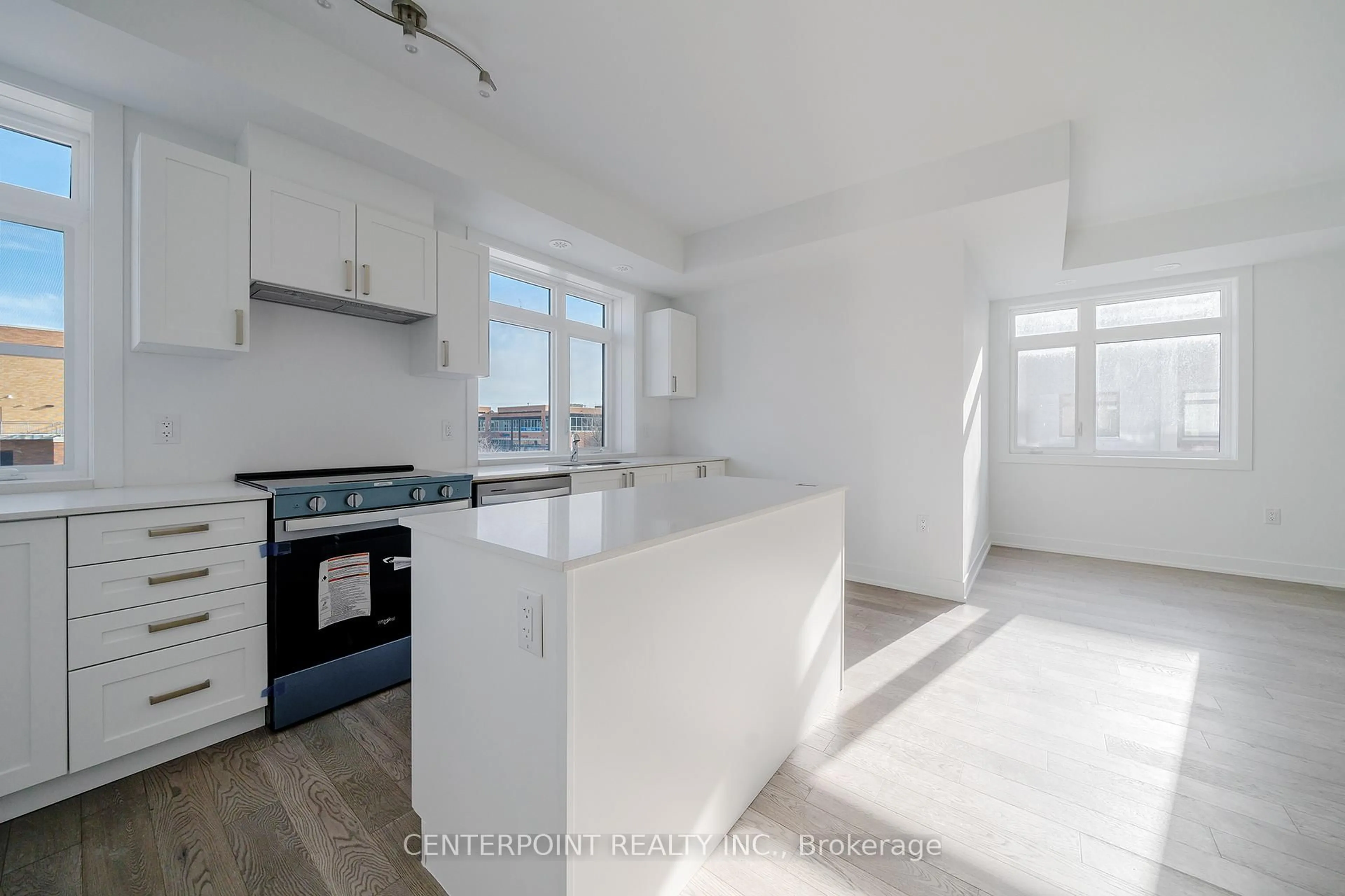 Standard kitchen, unknown for 1060 Douglas Mccurdy Common #237, Mississauga Ontario L5G 0C6