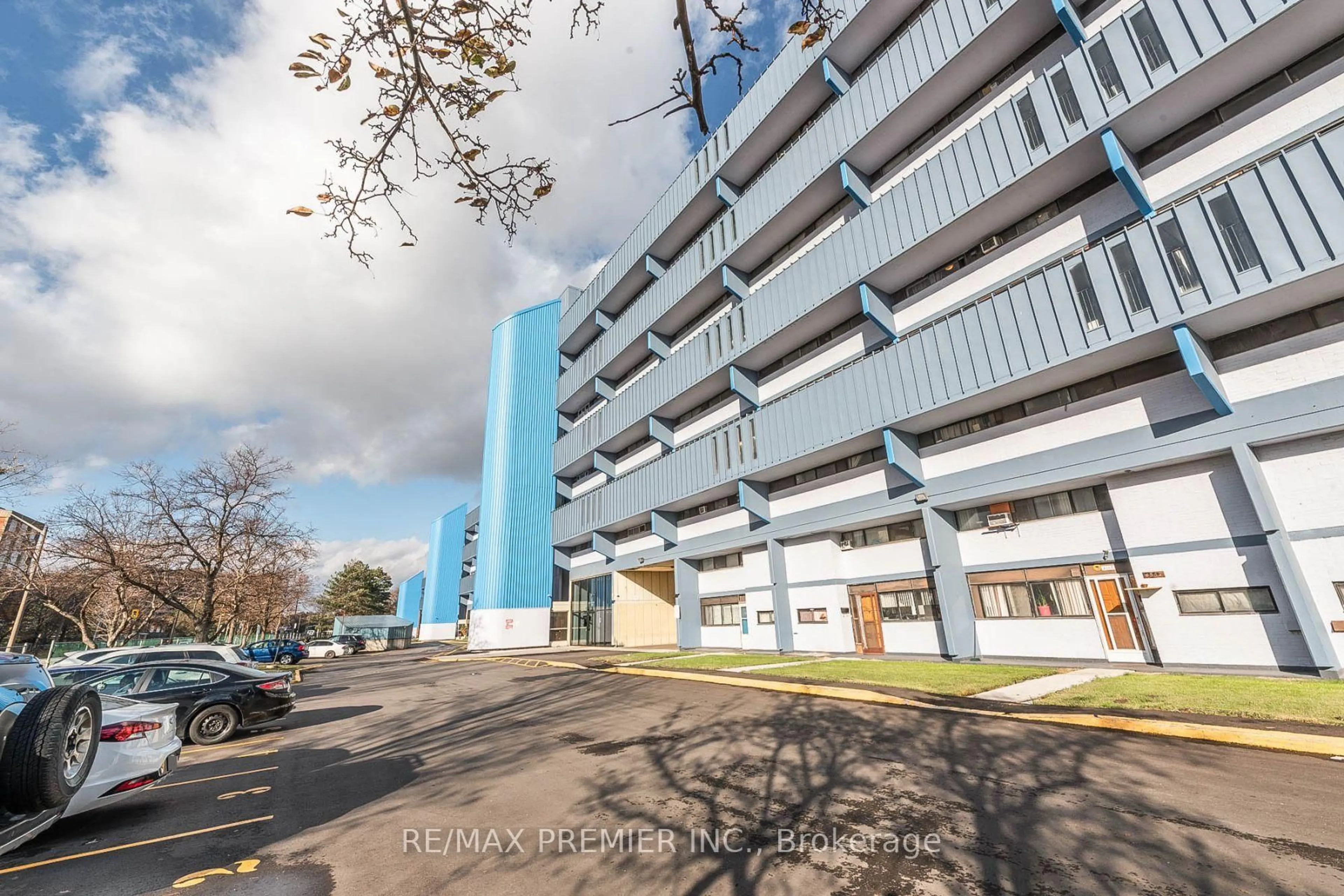 Unknown for 4673 Jane St #612, Toronto Ontario M3N 2L1