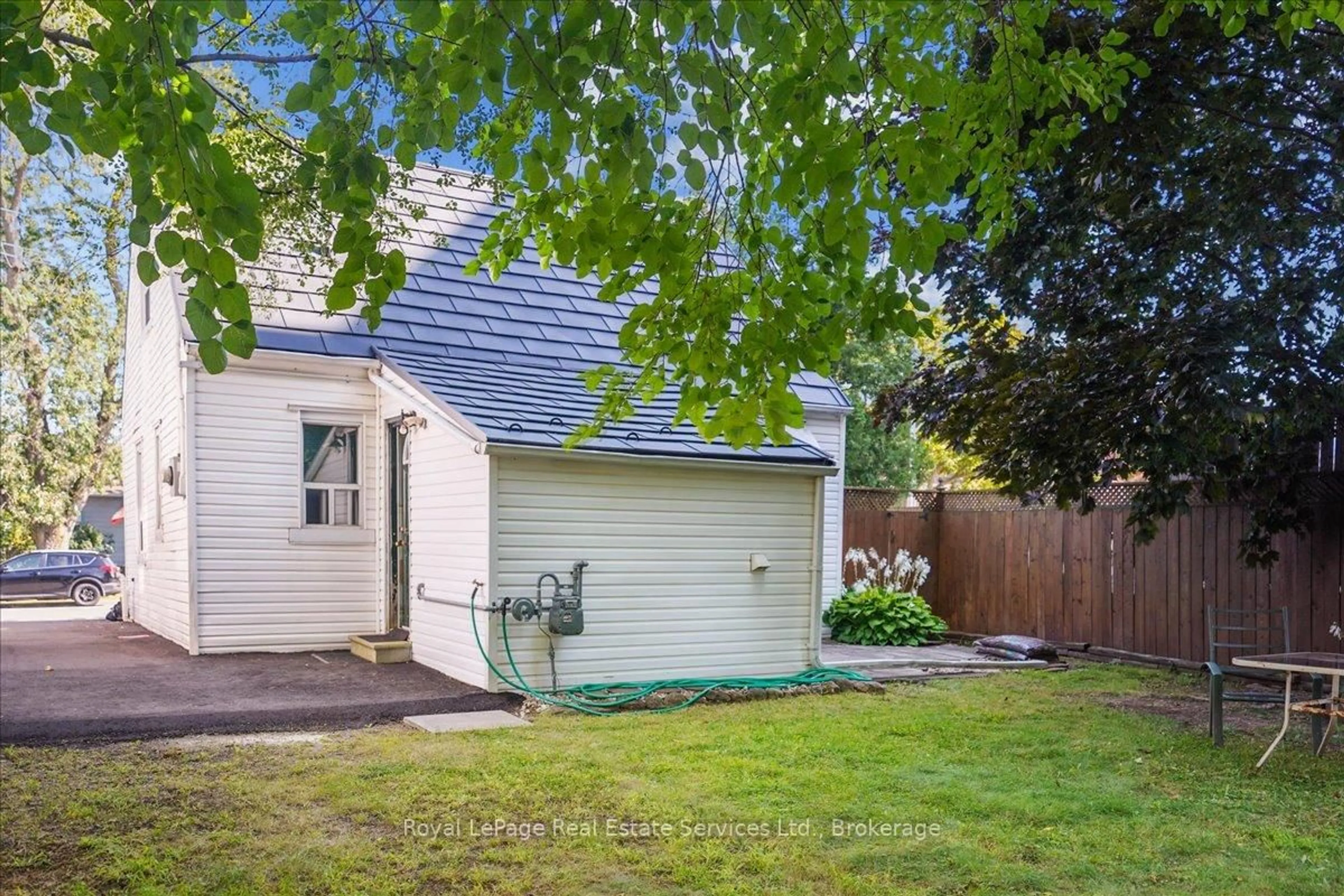 Patio, street for 55 Stewart St, Oakville Ontario L6K 1X6