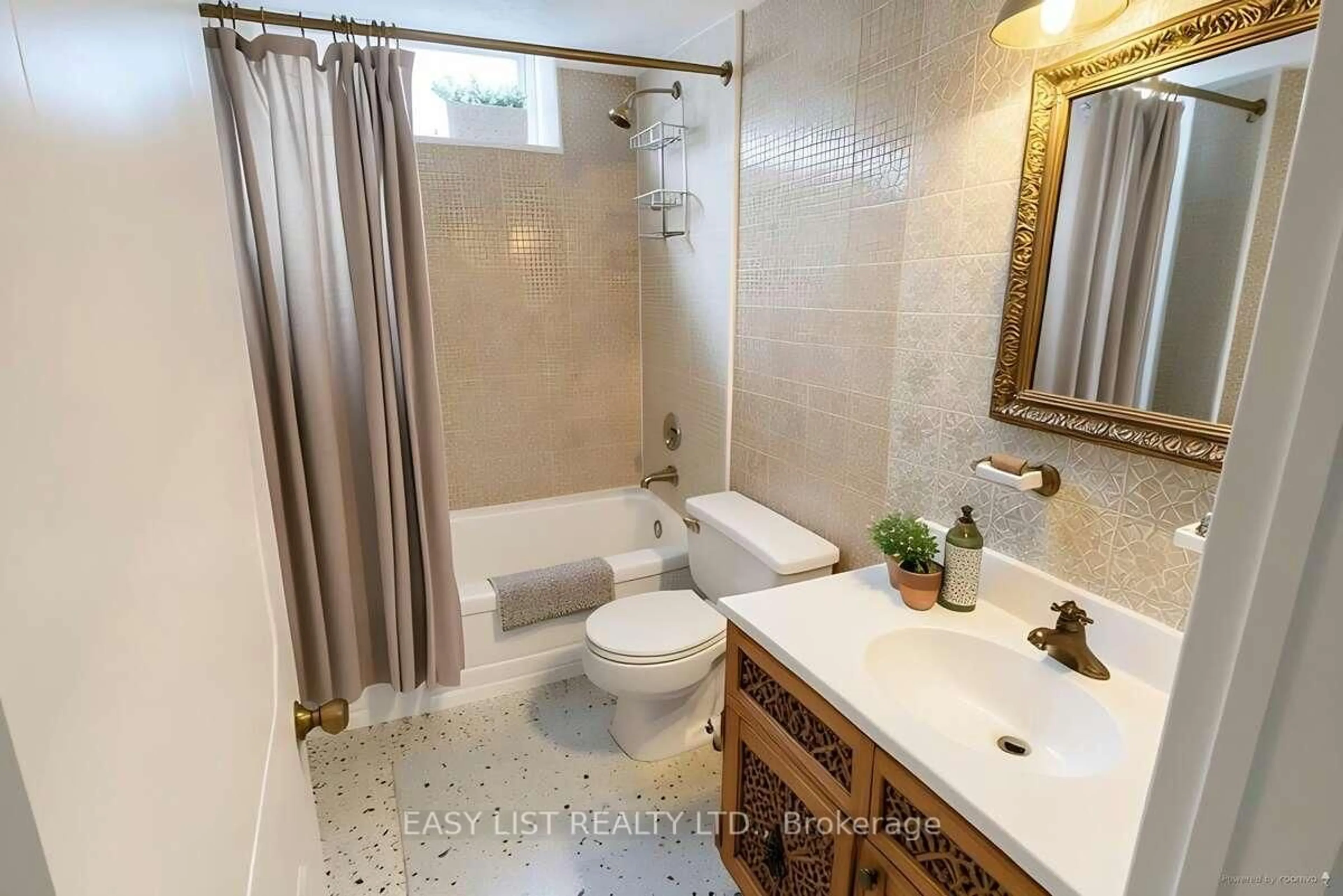Standard bathroom, ceramic/tile floor for 24 Elmvale Cres, Toronto Ontario M9V 2B9