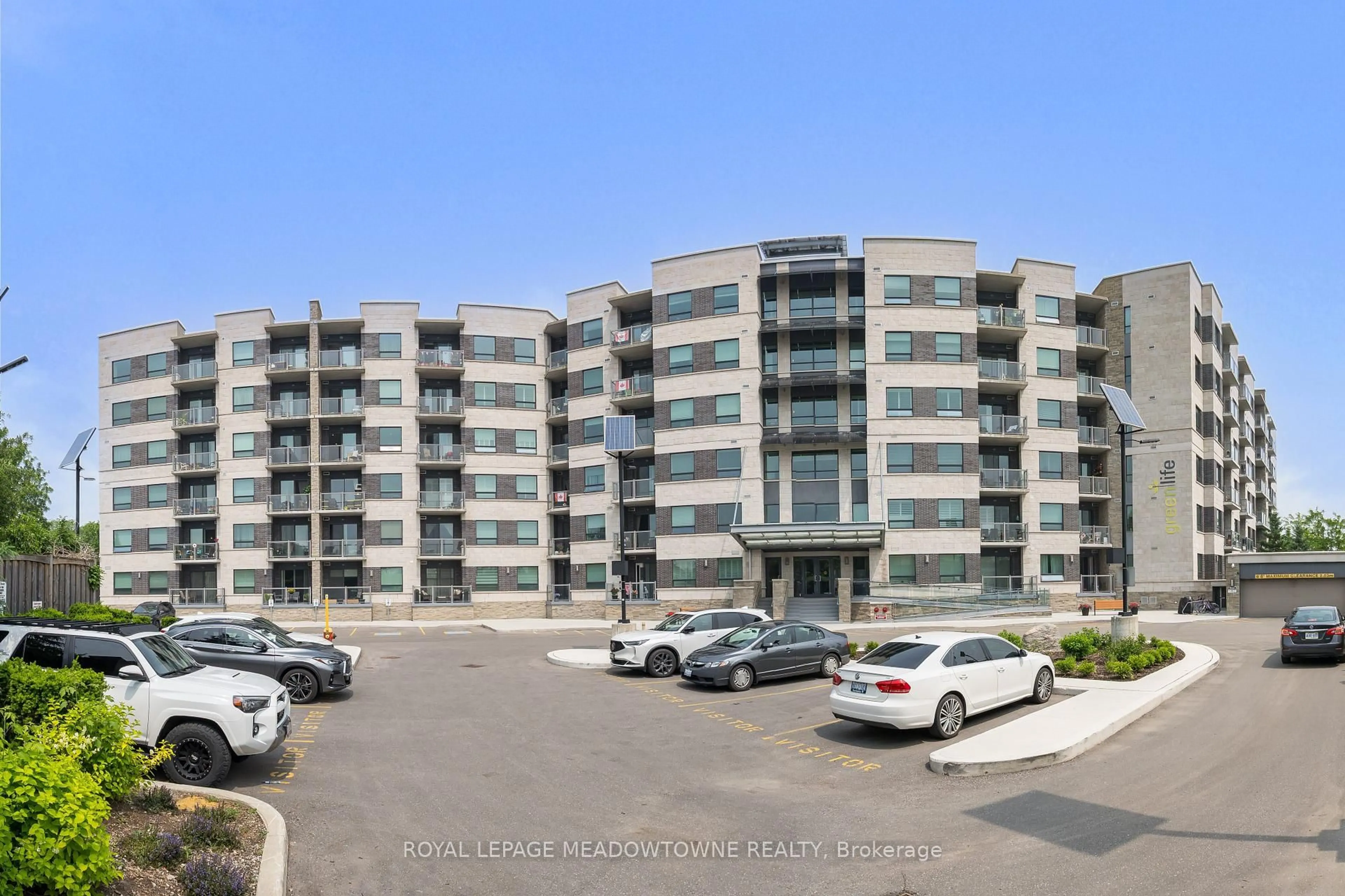 A pic from outside/outdoor area/front of a property/back of a property/a pic from drone, building for 383 Main St #405, Milton Ontario L9T 8K8