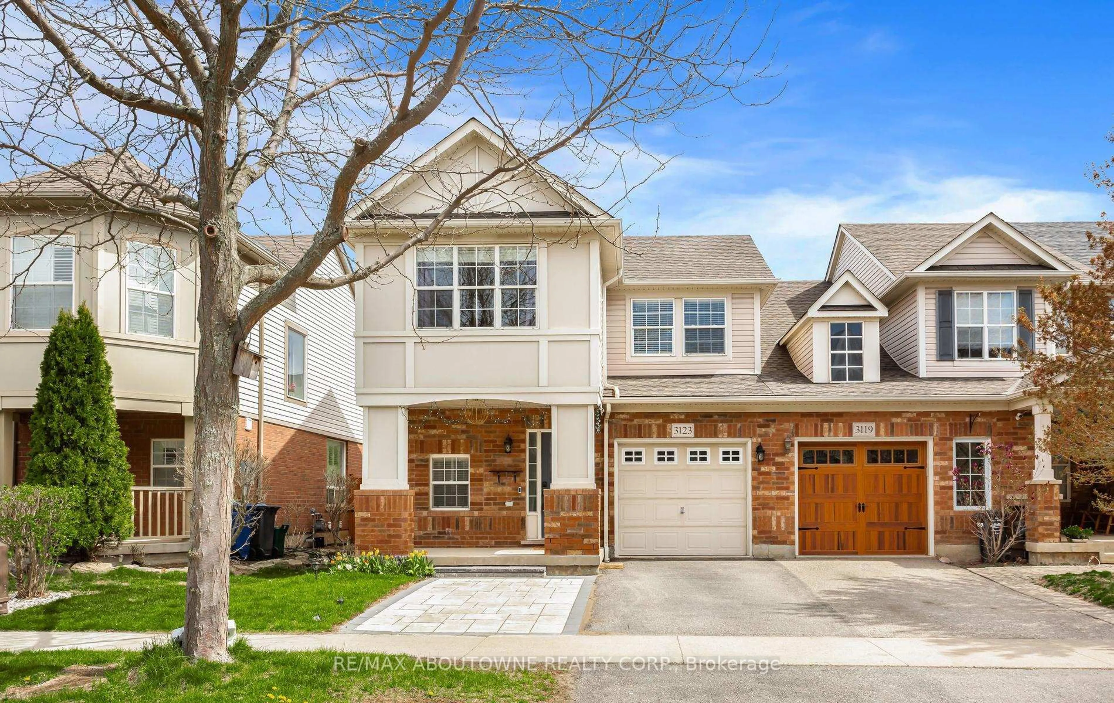 Home with brick exterior material, street for 3123 Edgar Ave, Burlington Ontario L7M 0A6