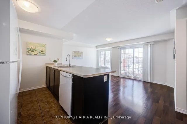 129 Isaac Devins Blvd #5, Toronto 4