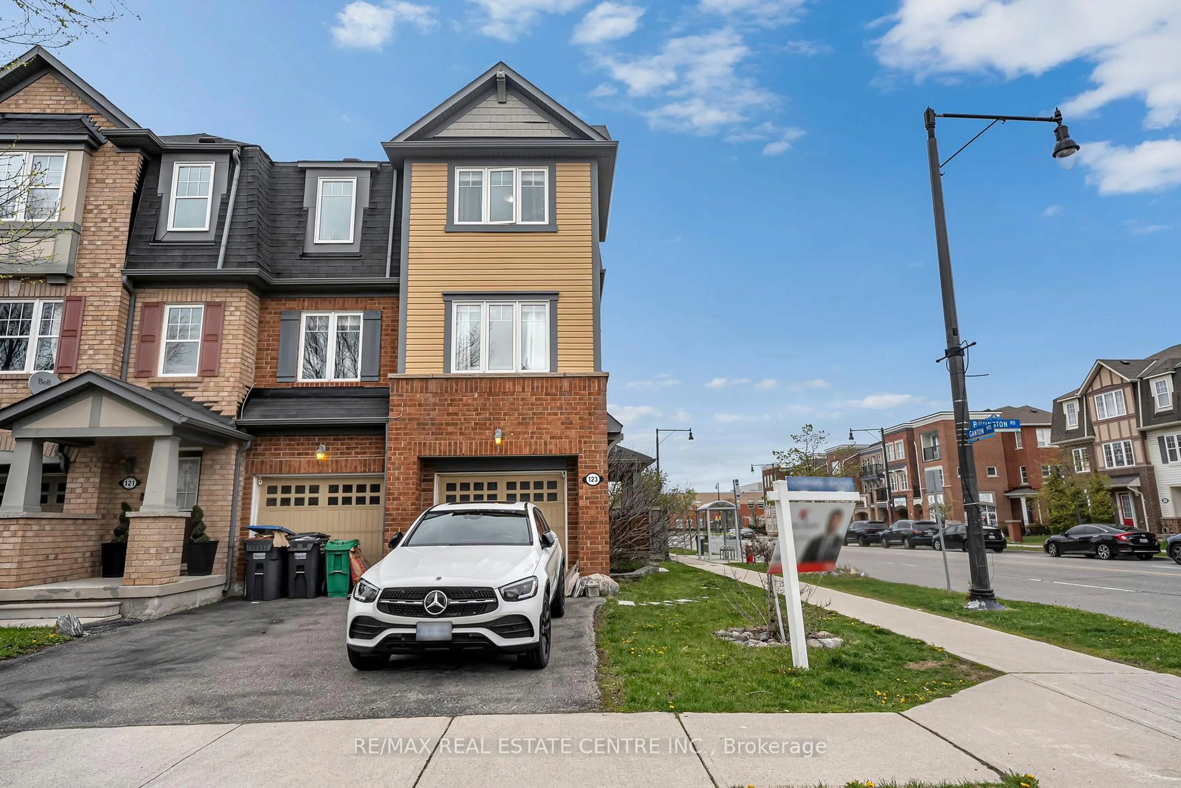 Unknown for 123 Bevington Rd, Brampton Ontario L7A 0P7