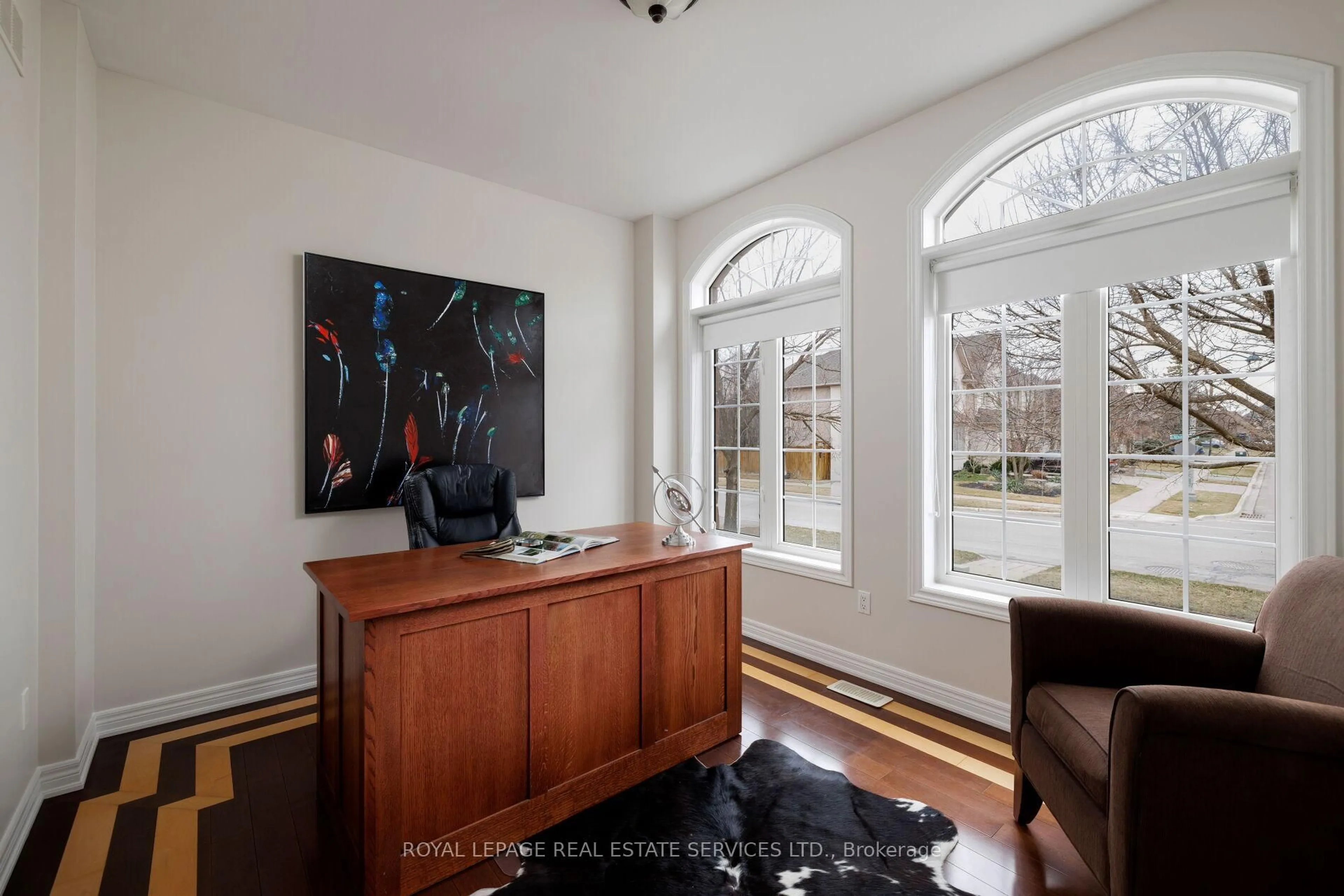 Unknown for 2313 Coronation Dr, Oakville Ontario L6H 7N1