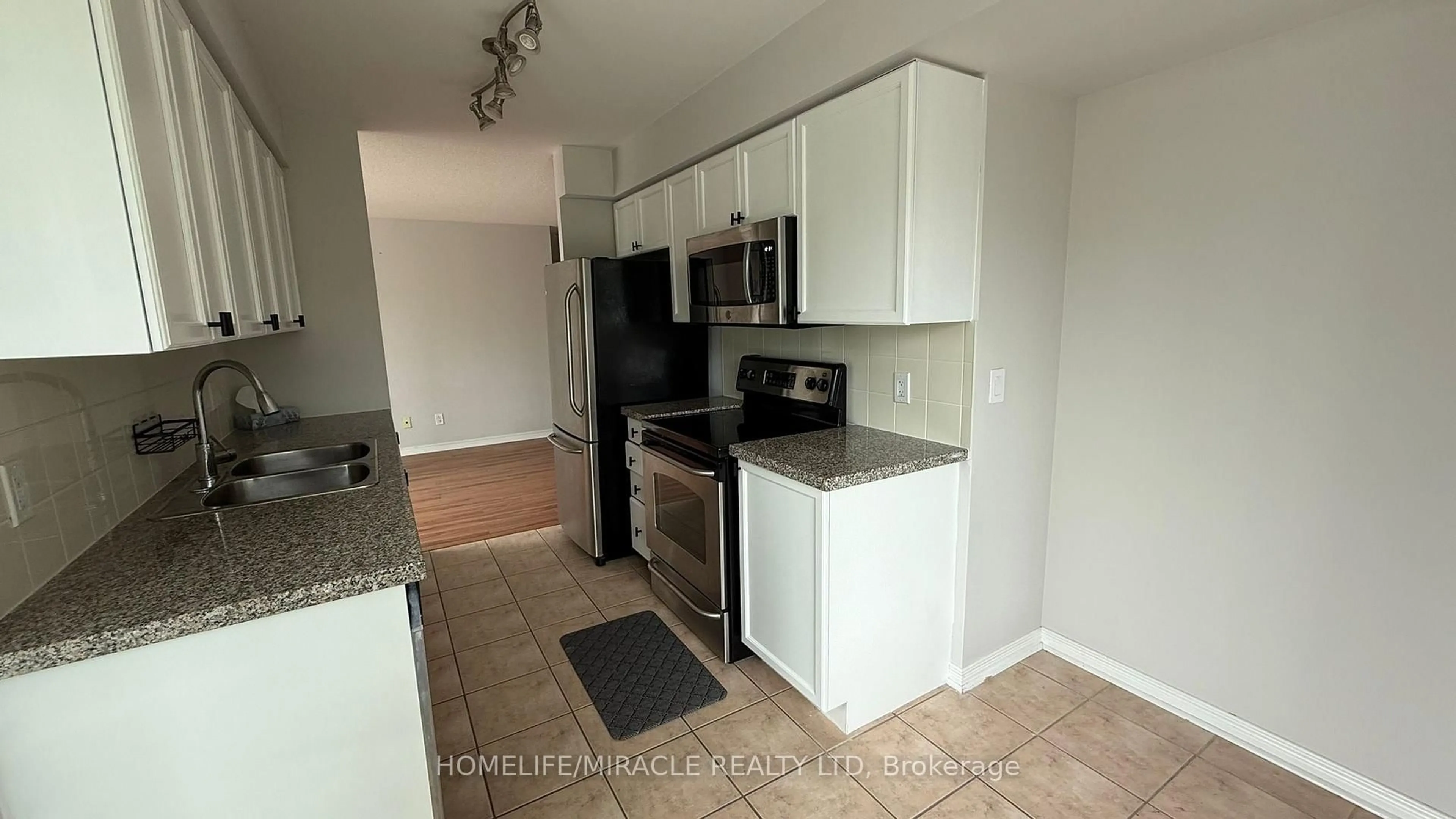 Unknown for 4889 Kimbermount Ave #203, Mississauga Ontario L5M 7R9
