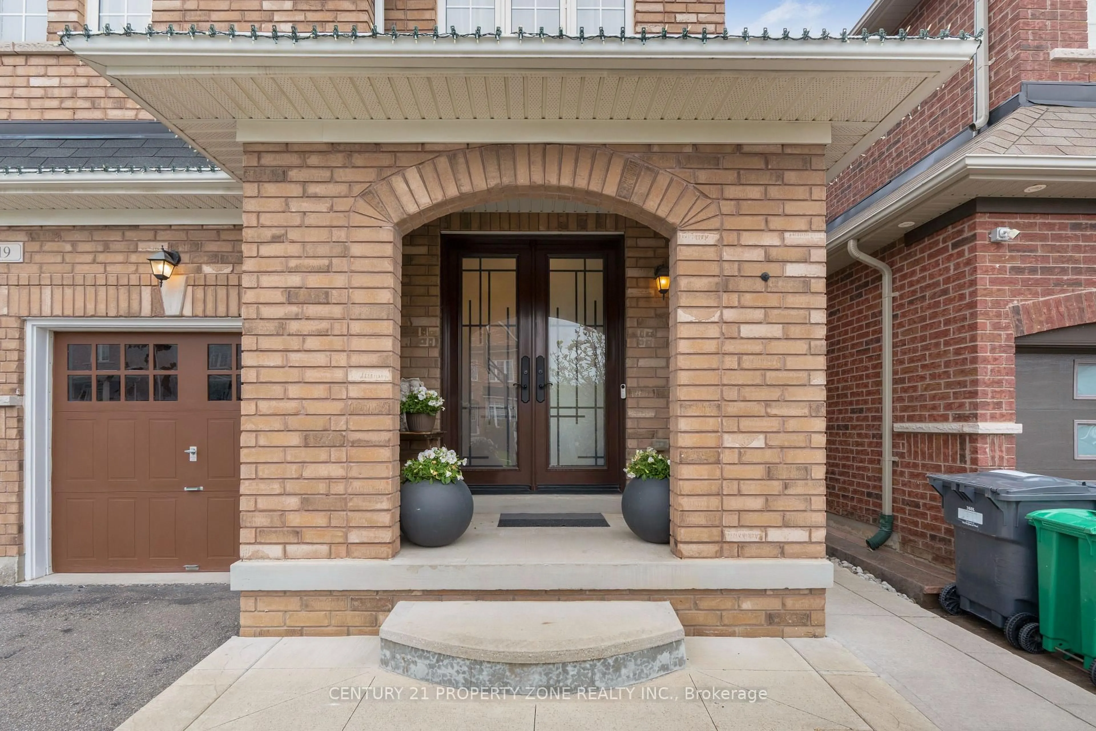 Unknown for 19 Bellcrest Rd, Brampton Ontario L6Y 2M7