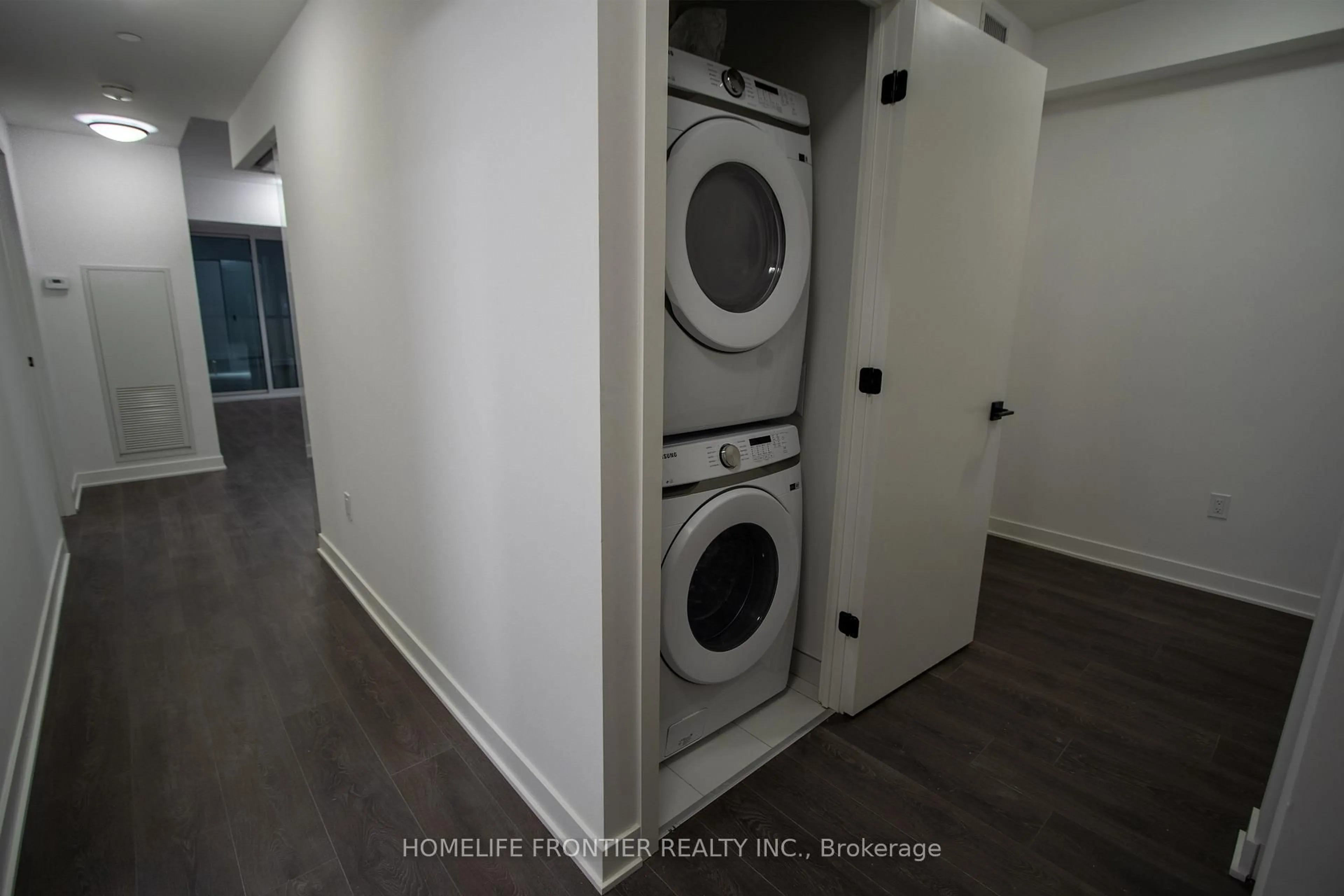 Unknown for 36 Zorra St #211, Toronto Ontario M8Z 4Z7