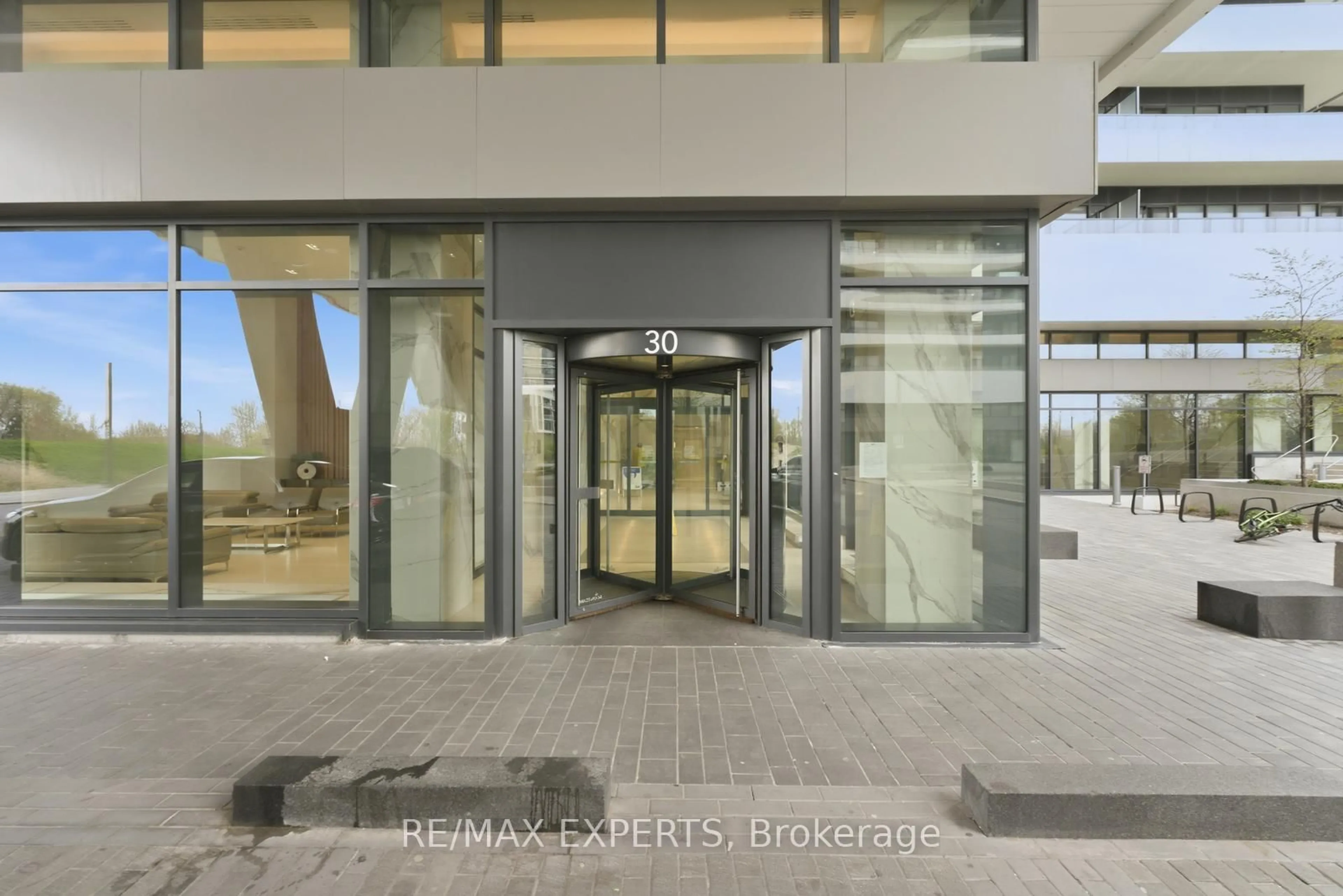 Unknown for 30 Shore Breeze Dr #5606, Toronto Ontario M8V 0J1