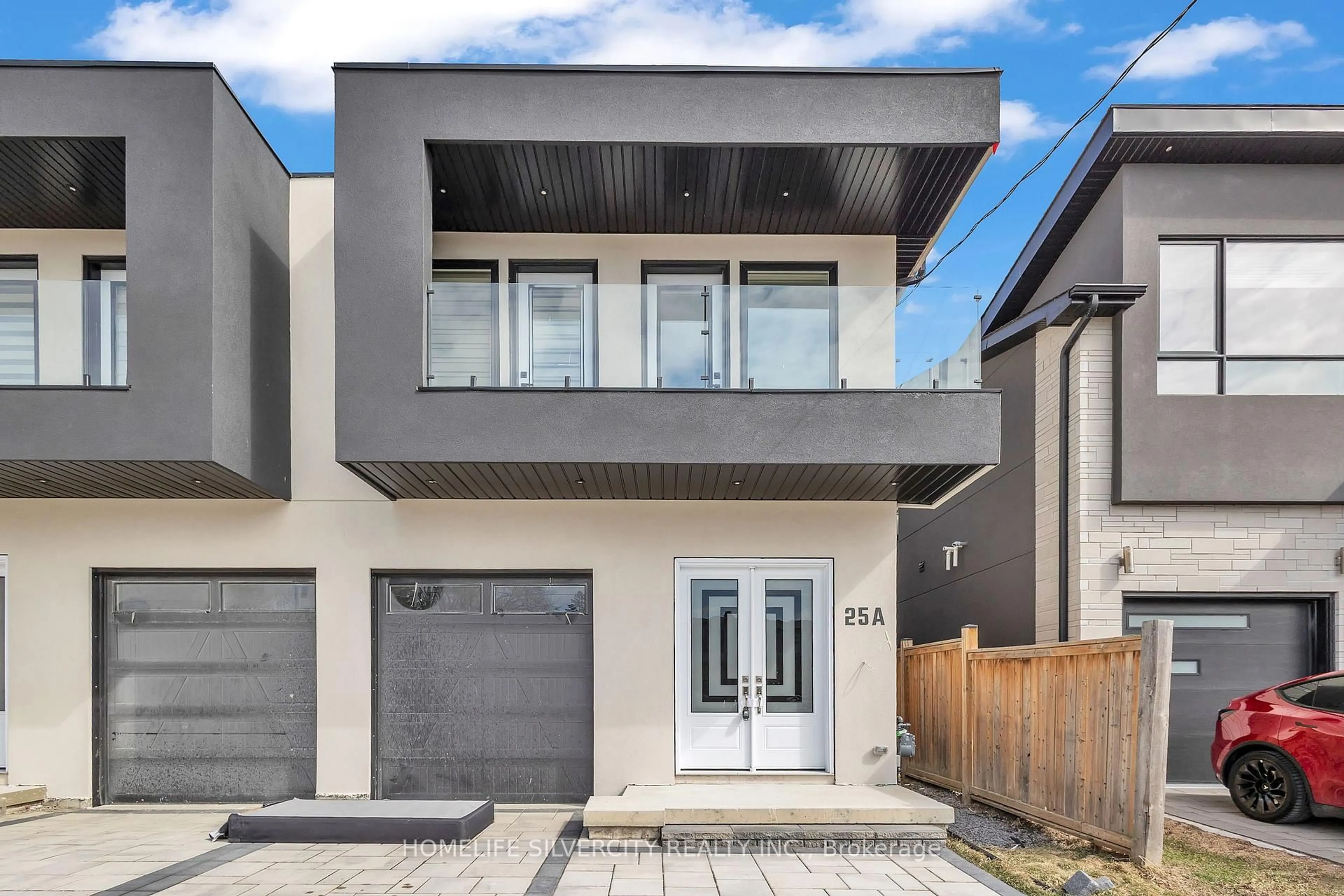 Unknown for 25A Pine Ave, Mississauga Ontario L5H 2P9