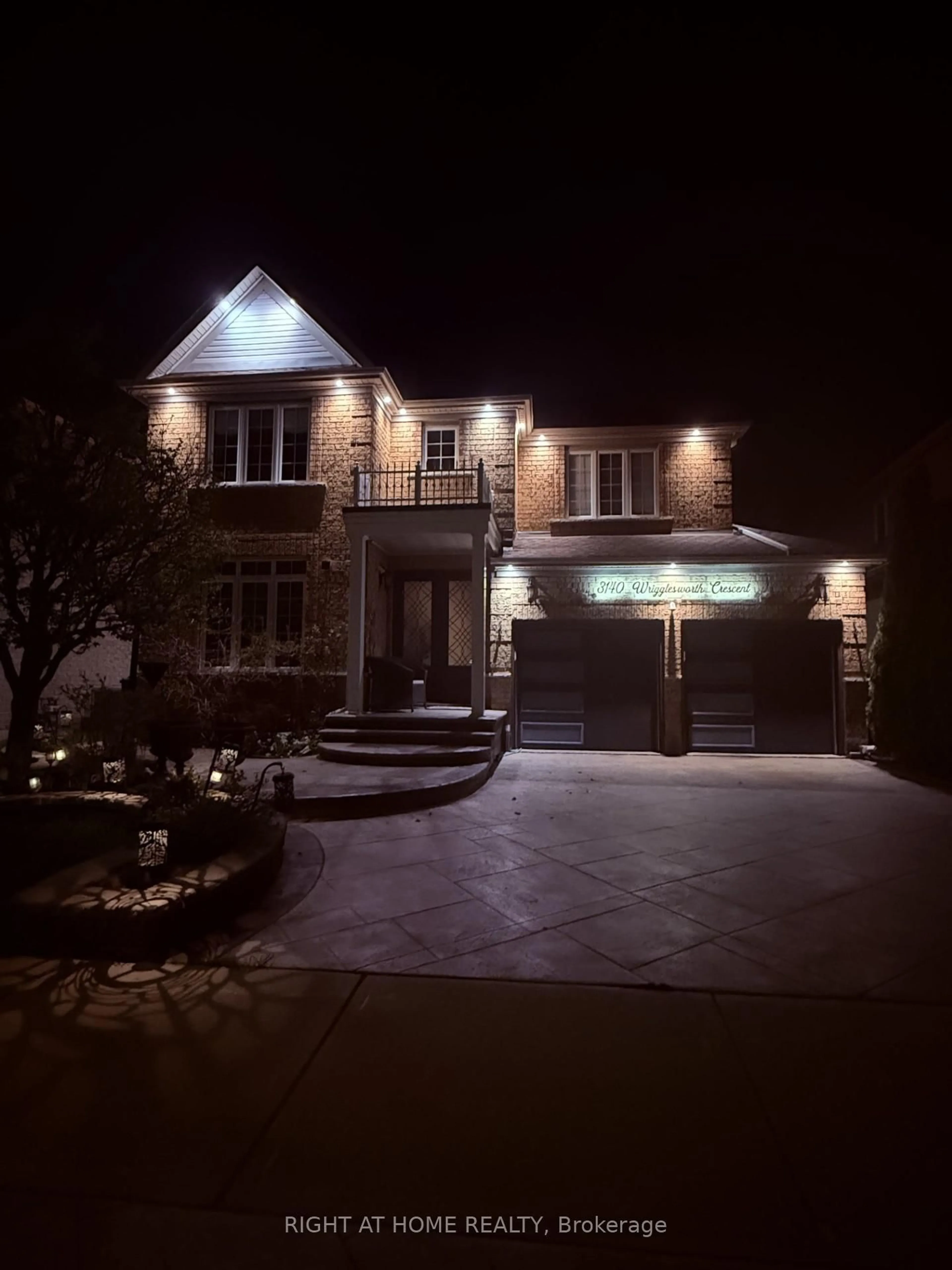 Unknown for 3140 Wrigglesworth Cres, Mississauga Ontario L5M 6W7